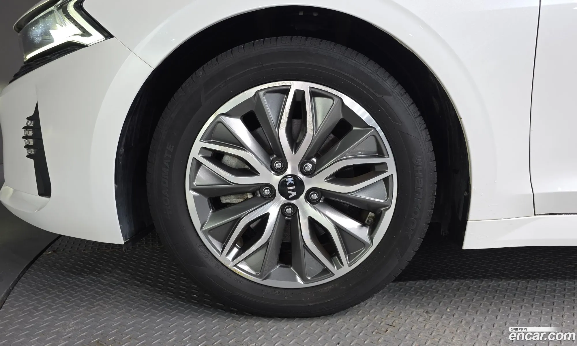 Kia K5 Hybrid 2021 — 19
