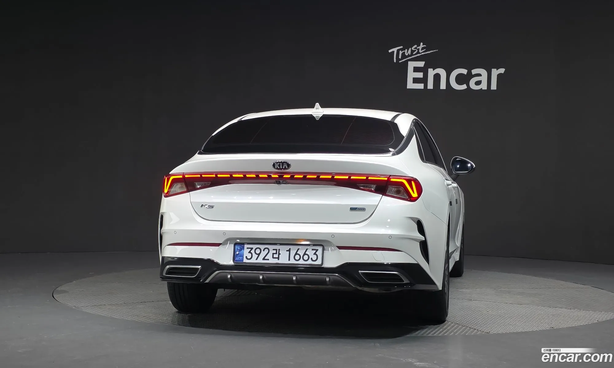Kia K5 Hybrid 2021 — 11