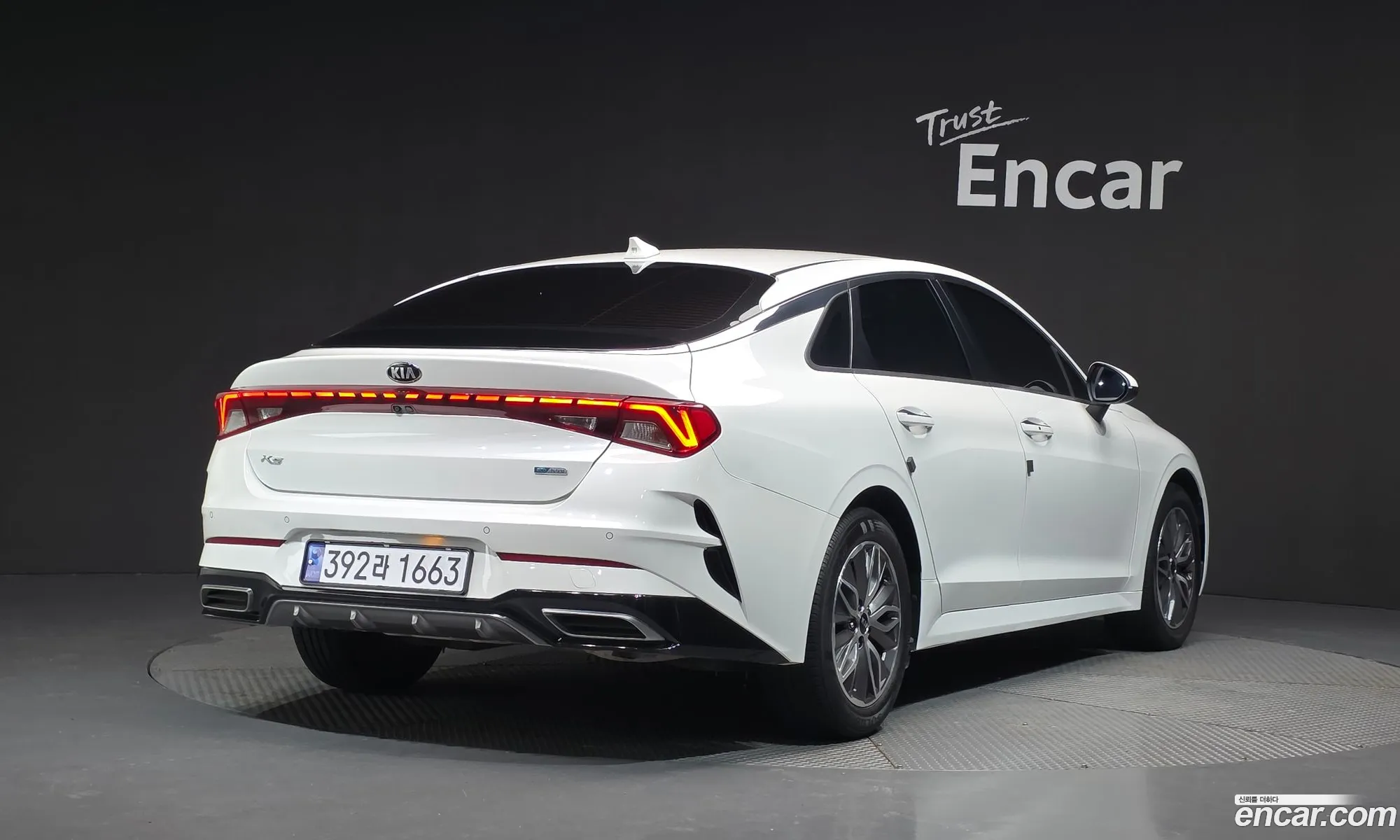 Kia K5 Hybrid 2021 — 20