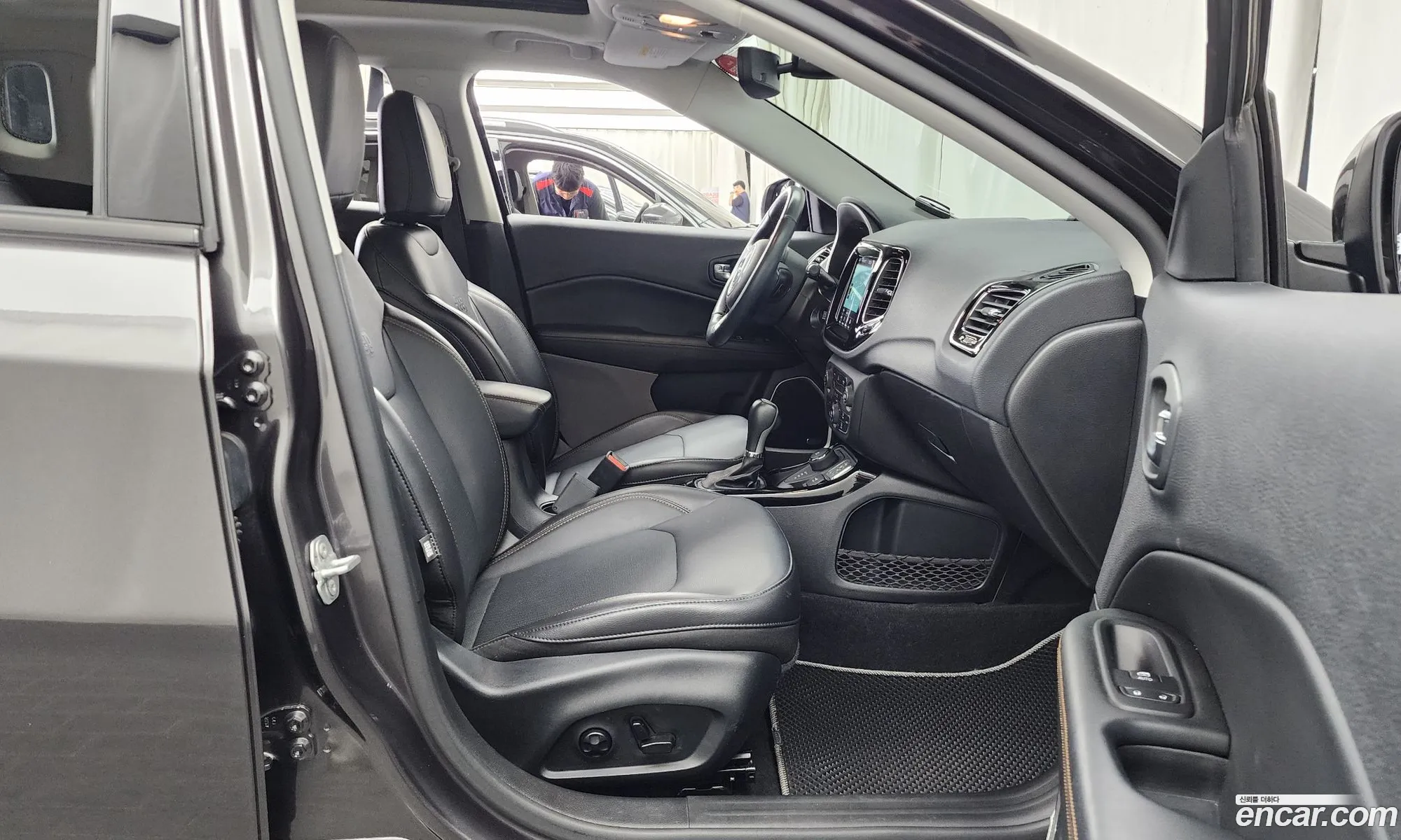Jeep Compass 2019 — 29