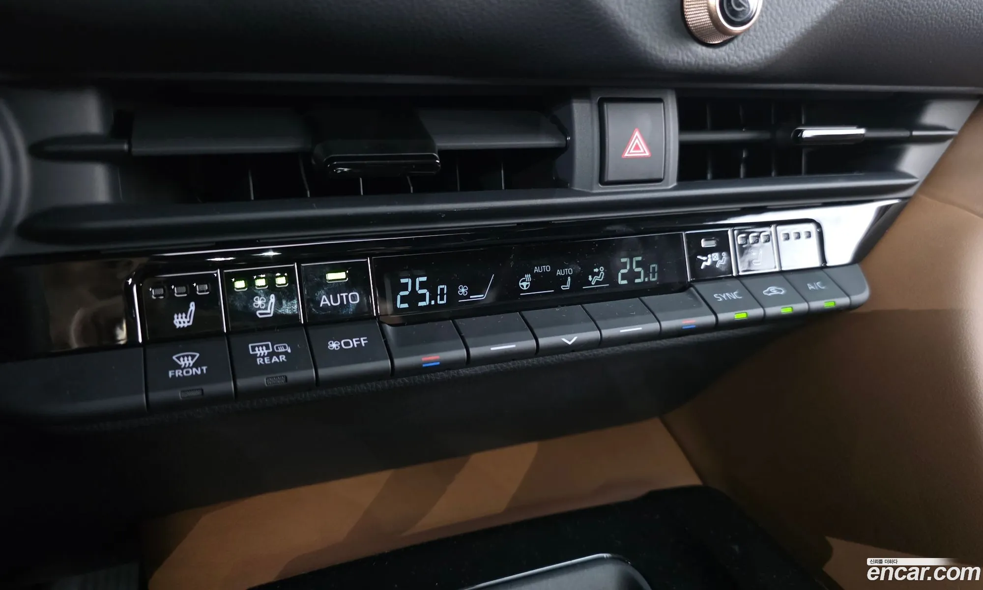 Toyota Crown Crossover 2025 JTDAAAAF7T3045904 — 22