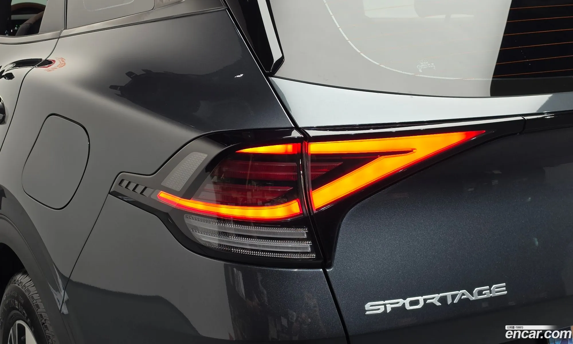 Kia Sportage Hybrid 2022 — 10