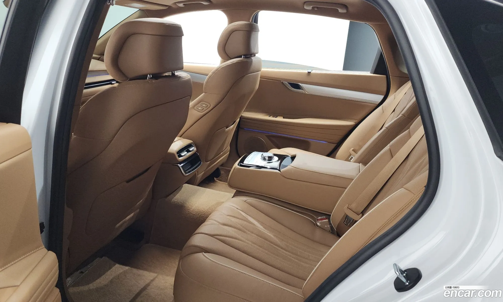 Genesis G80 2024 — 2