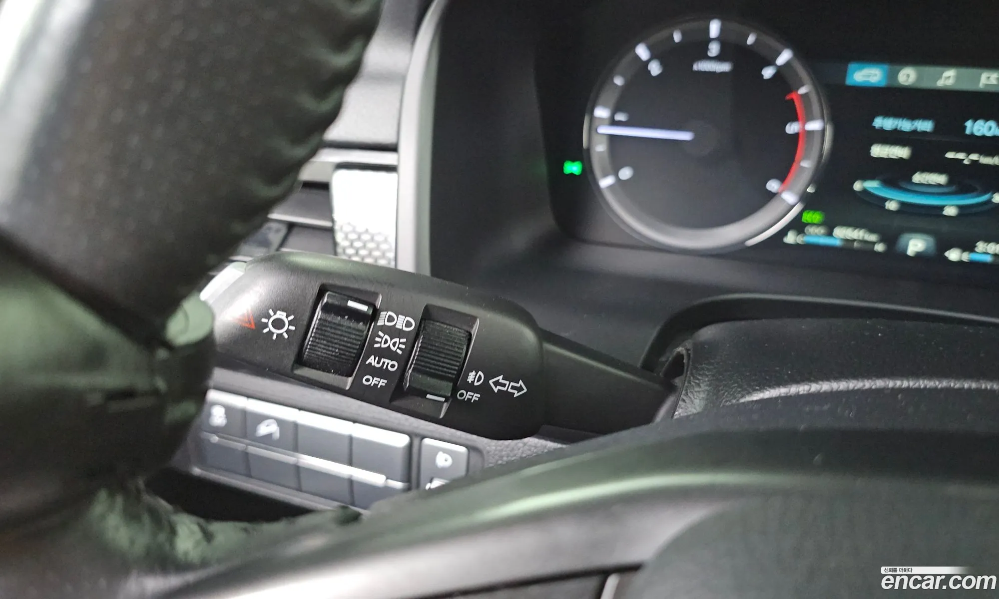 KG Mobility (SsangYong) Rexton Sports Khan