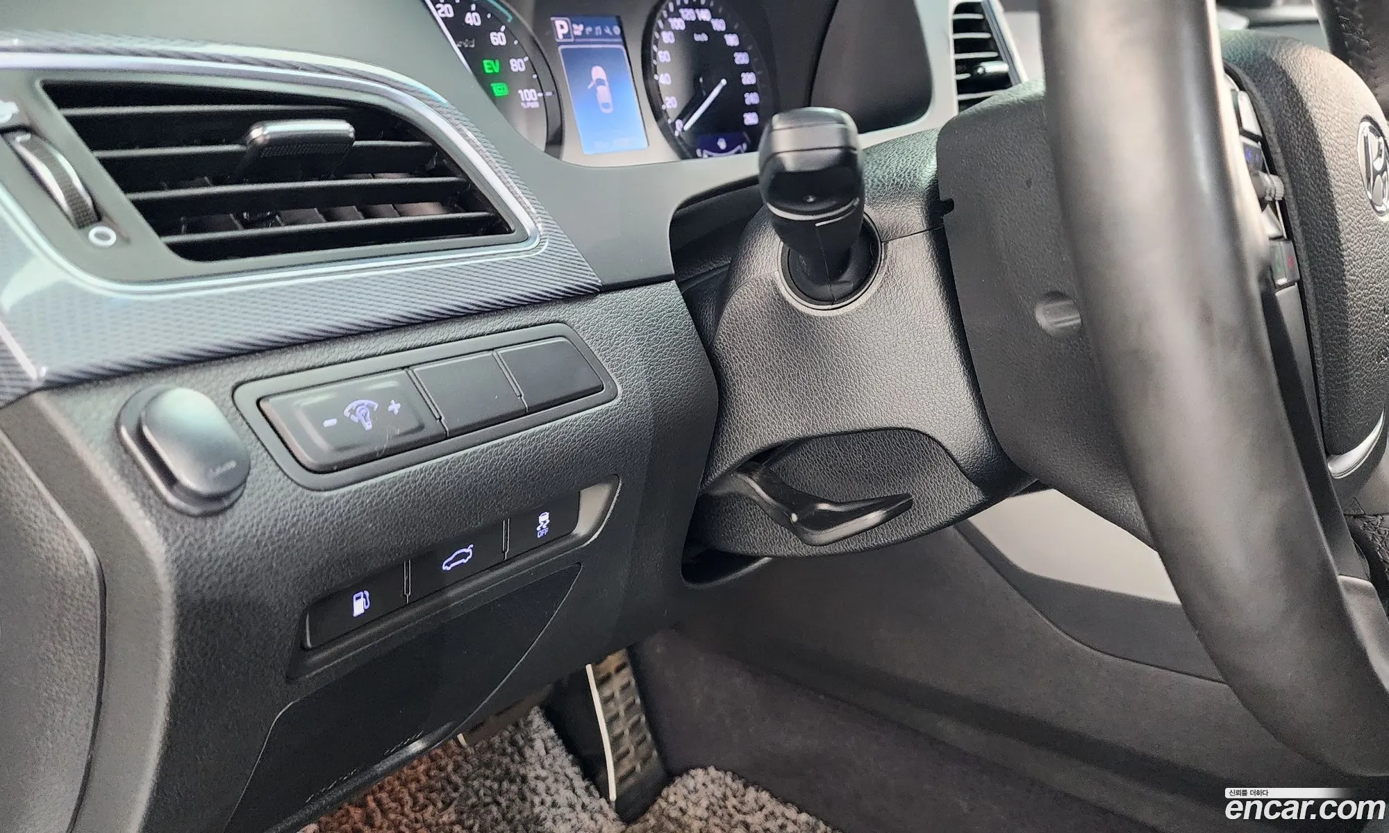 Hyundai LF Sonata Hybrid 2017 — 14