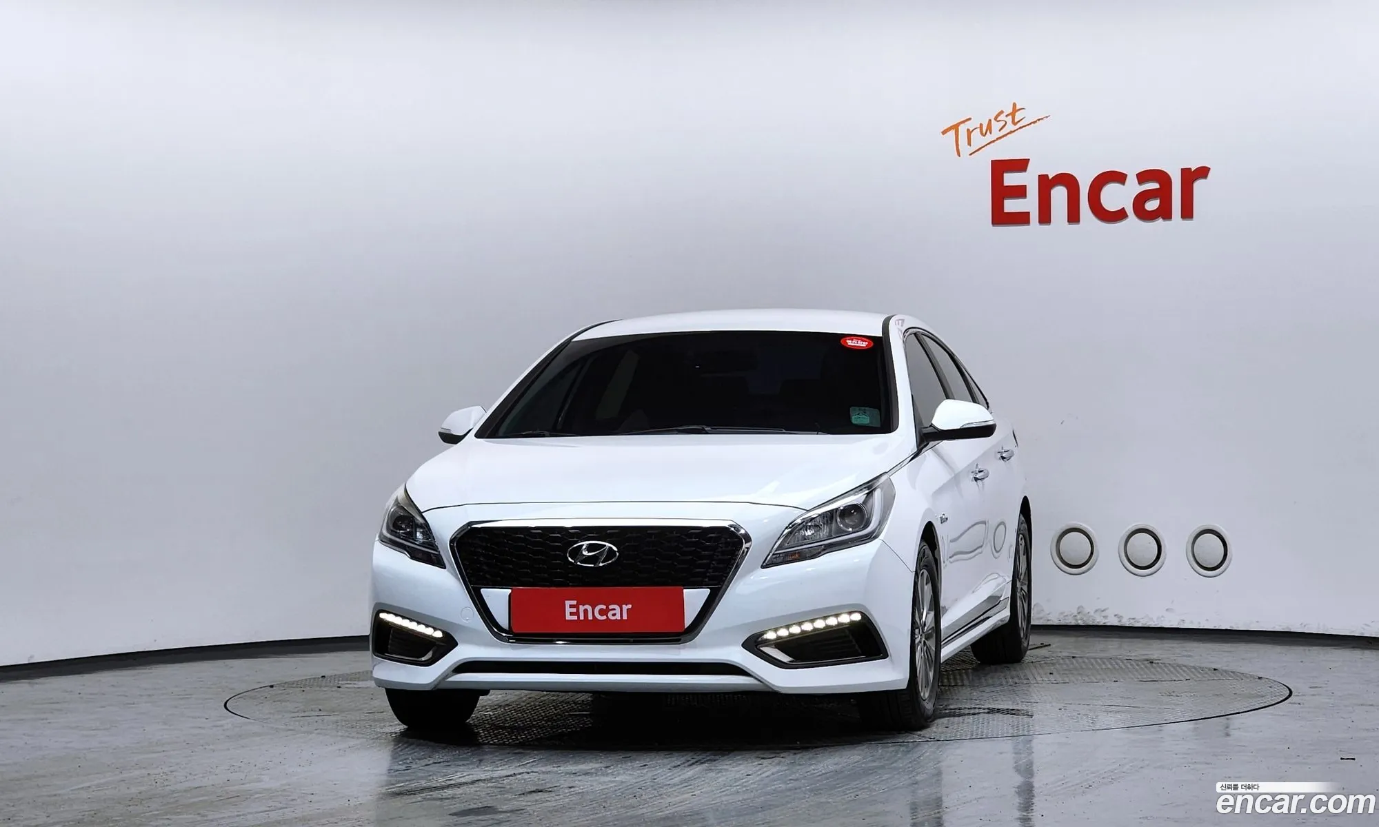 Hyundai LF Sonata Hybrid 2017 — 2
