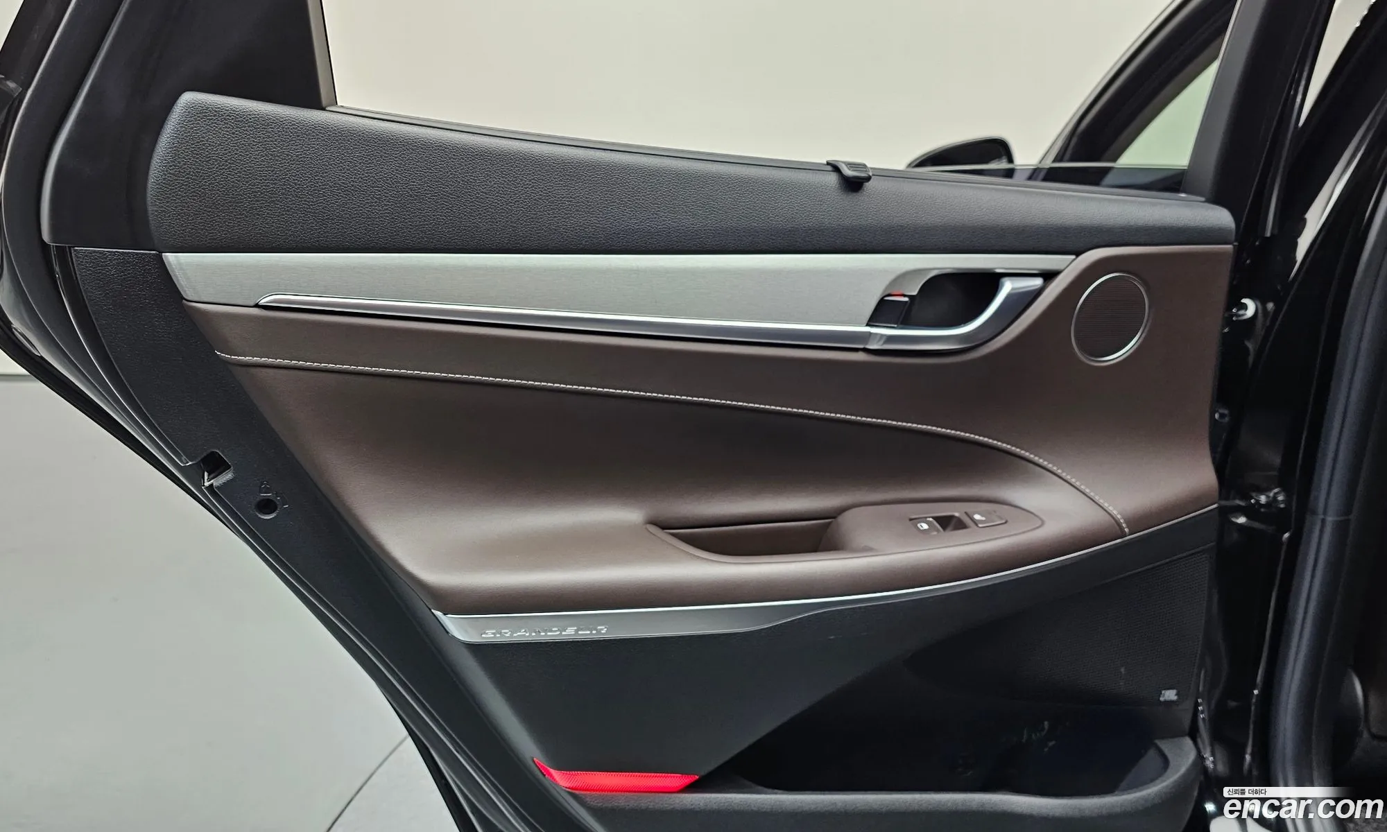 Hyundai Grandeur IG 2018 — 24