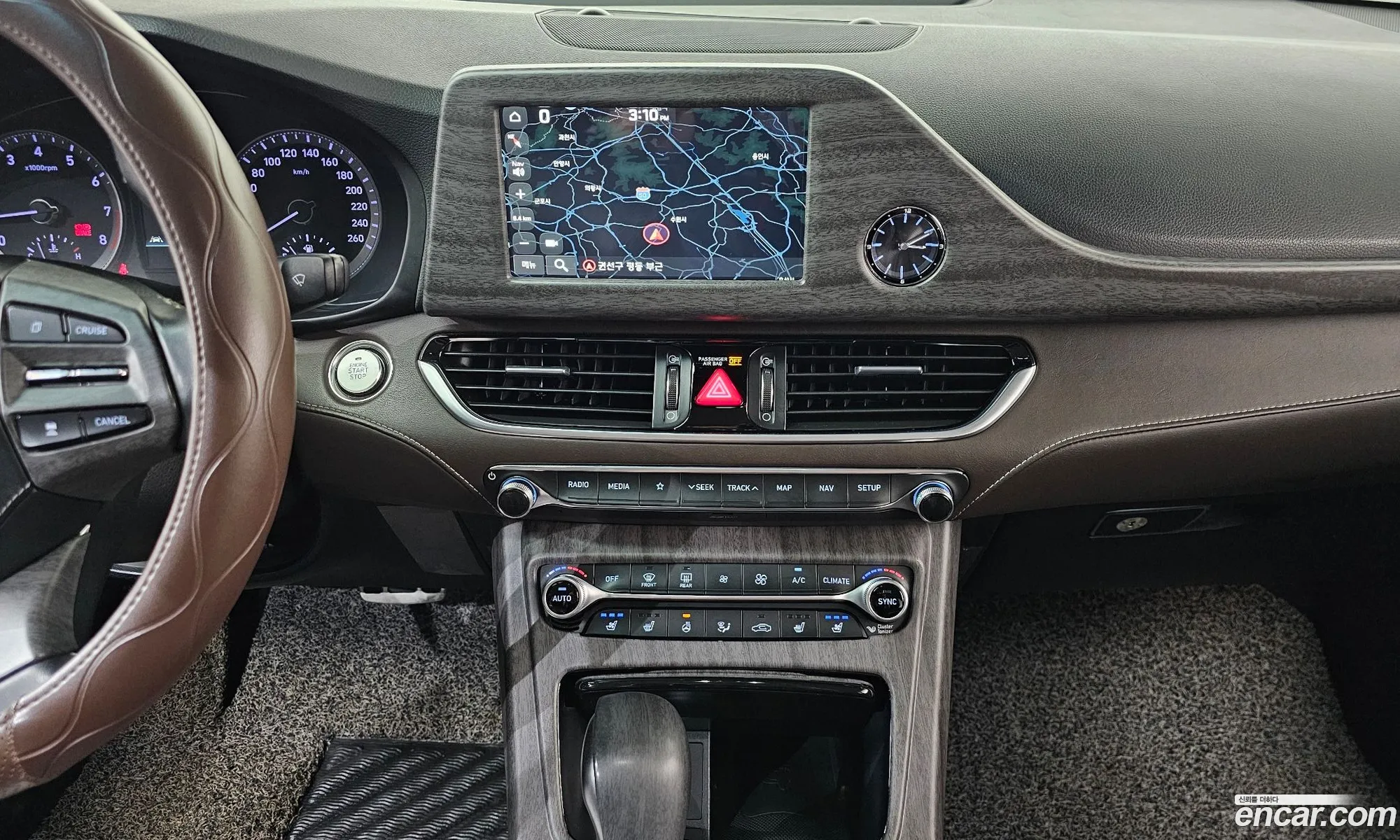 Hyundai Grandeur IG 2018 — 28