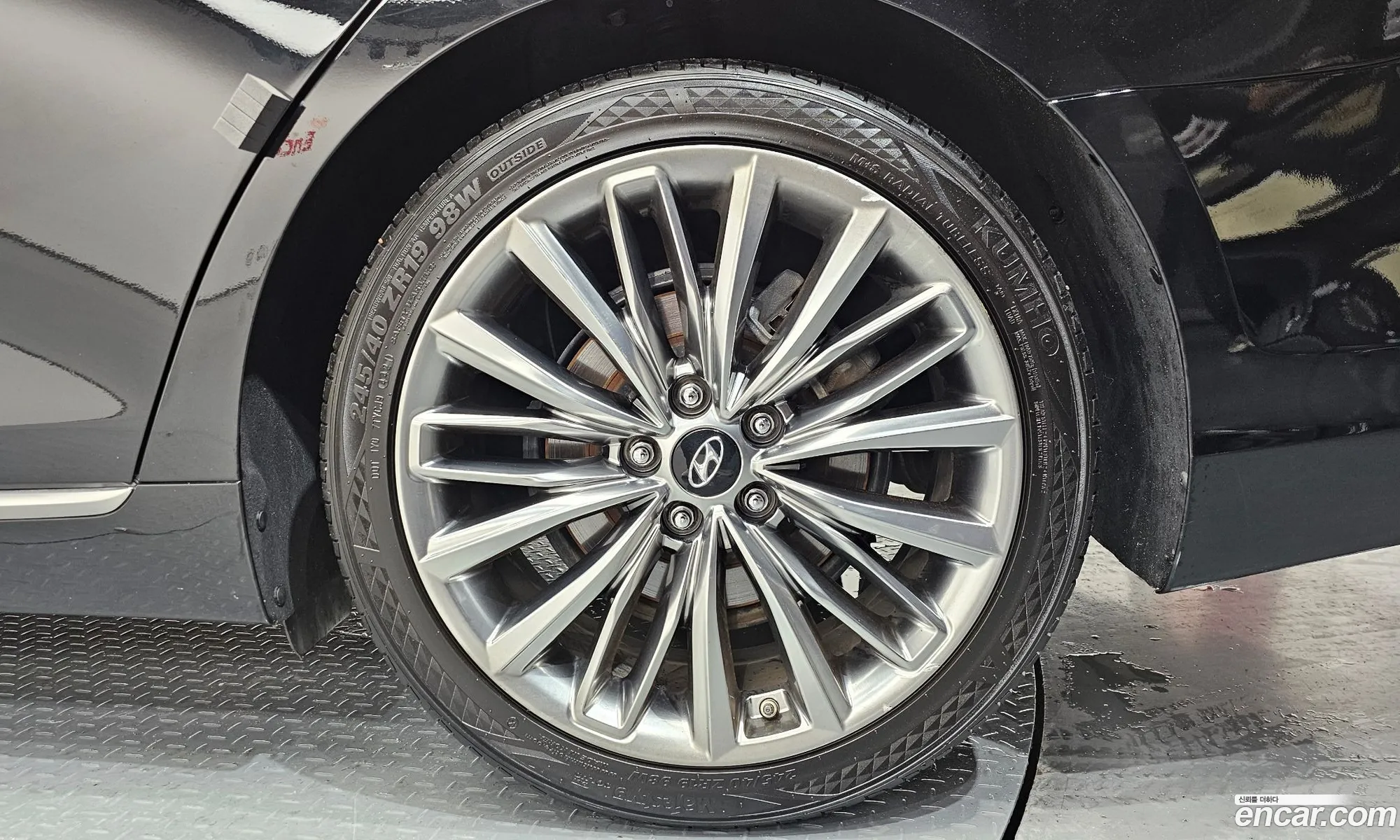 Hyundai Grandeur IG 2018 — 27
