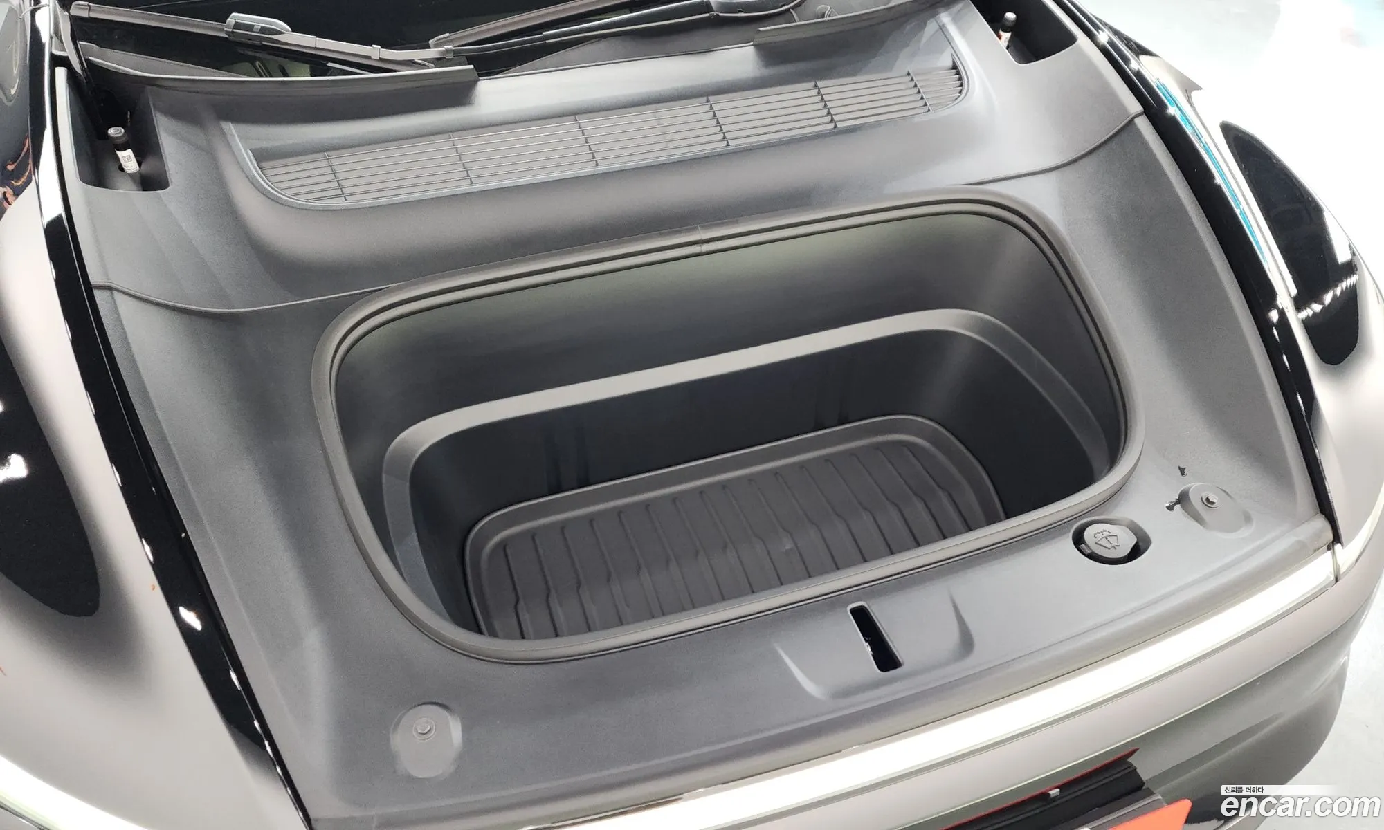 Tesla Model Y 2026 LRWYGCEK4TC568570 — 23