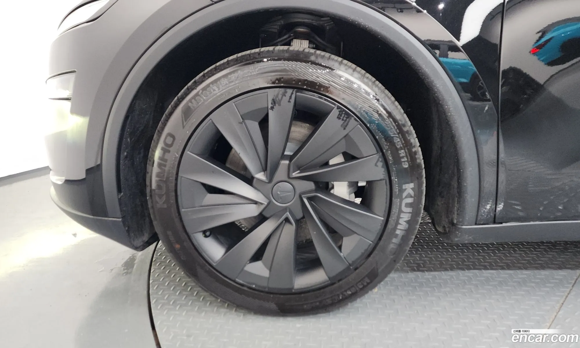 Tesla Model Y 2026 LRWYGCEK4TC568570 — 38