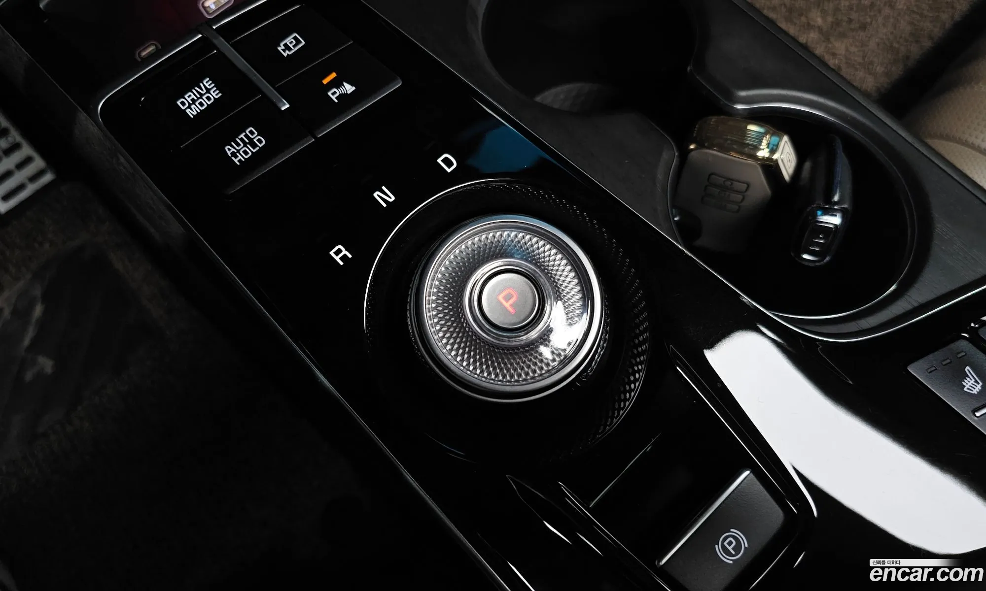 Kia K8 Hybrid 2022 — 35