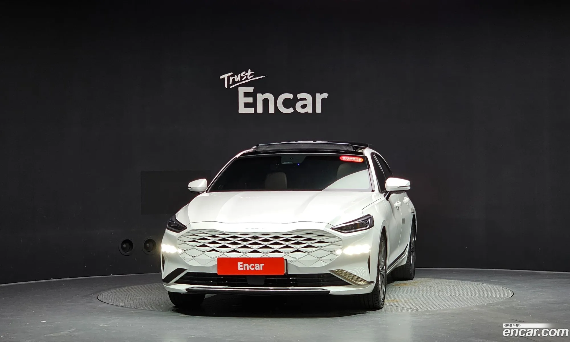 Kia K8 Hybrid 2022 — 24