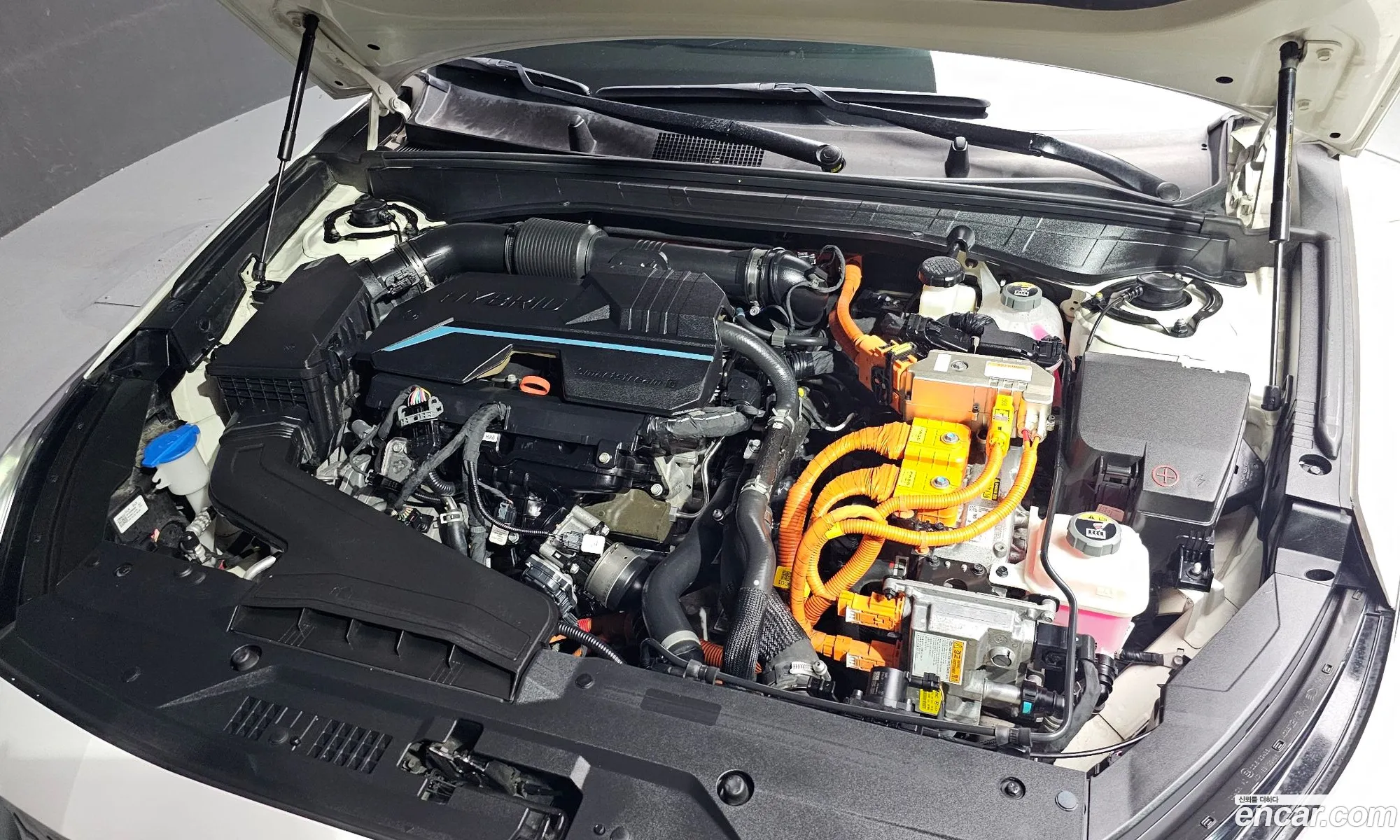 Kia K8 Hybrid 2022 — 2