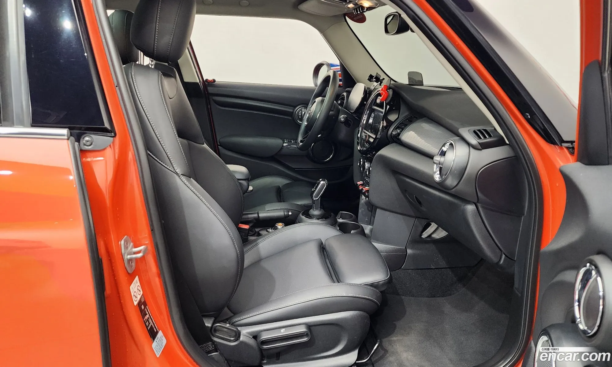 Mini Cooper 2021 — 20