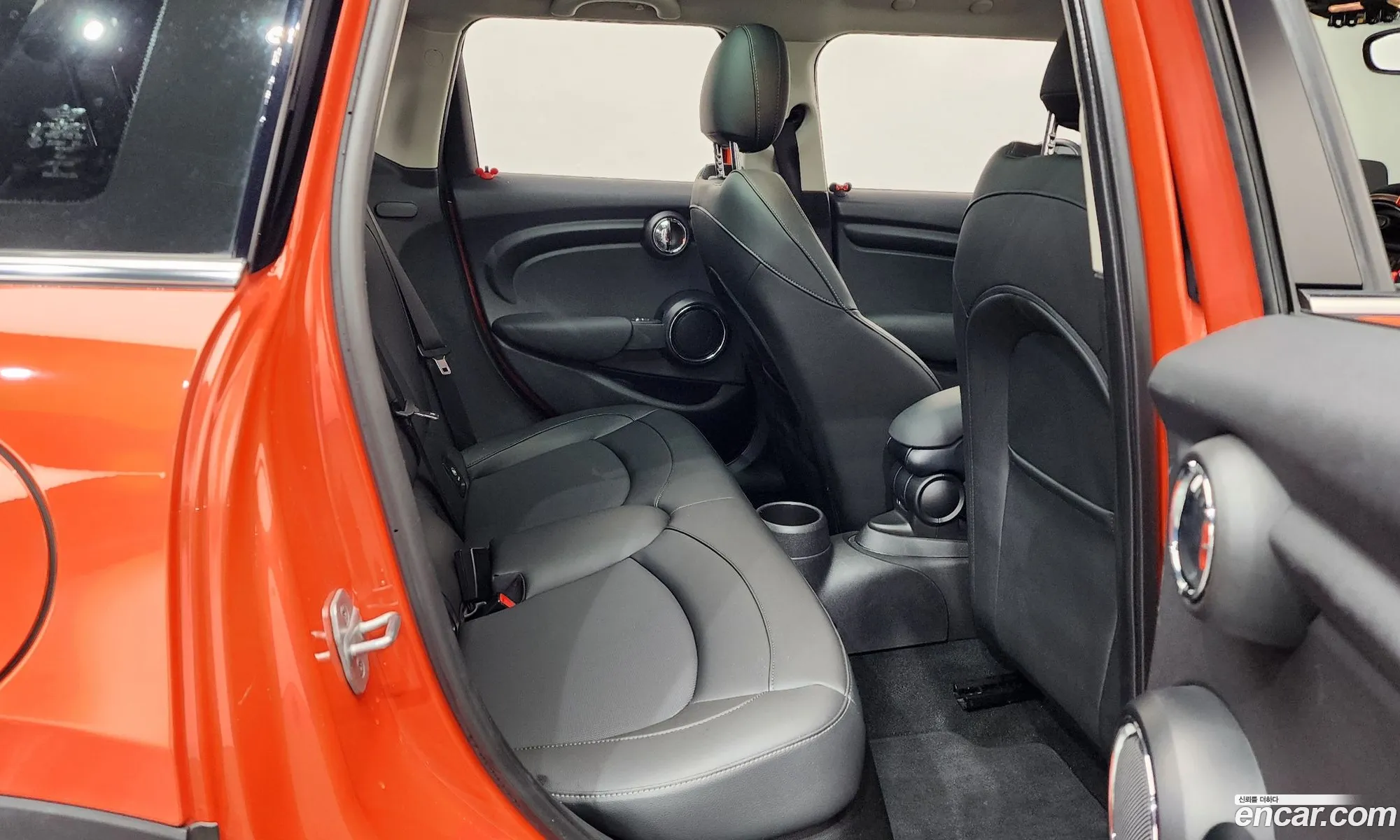 Mini Cooper 2021 — 24