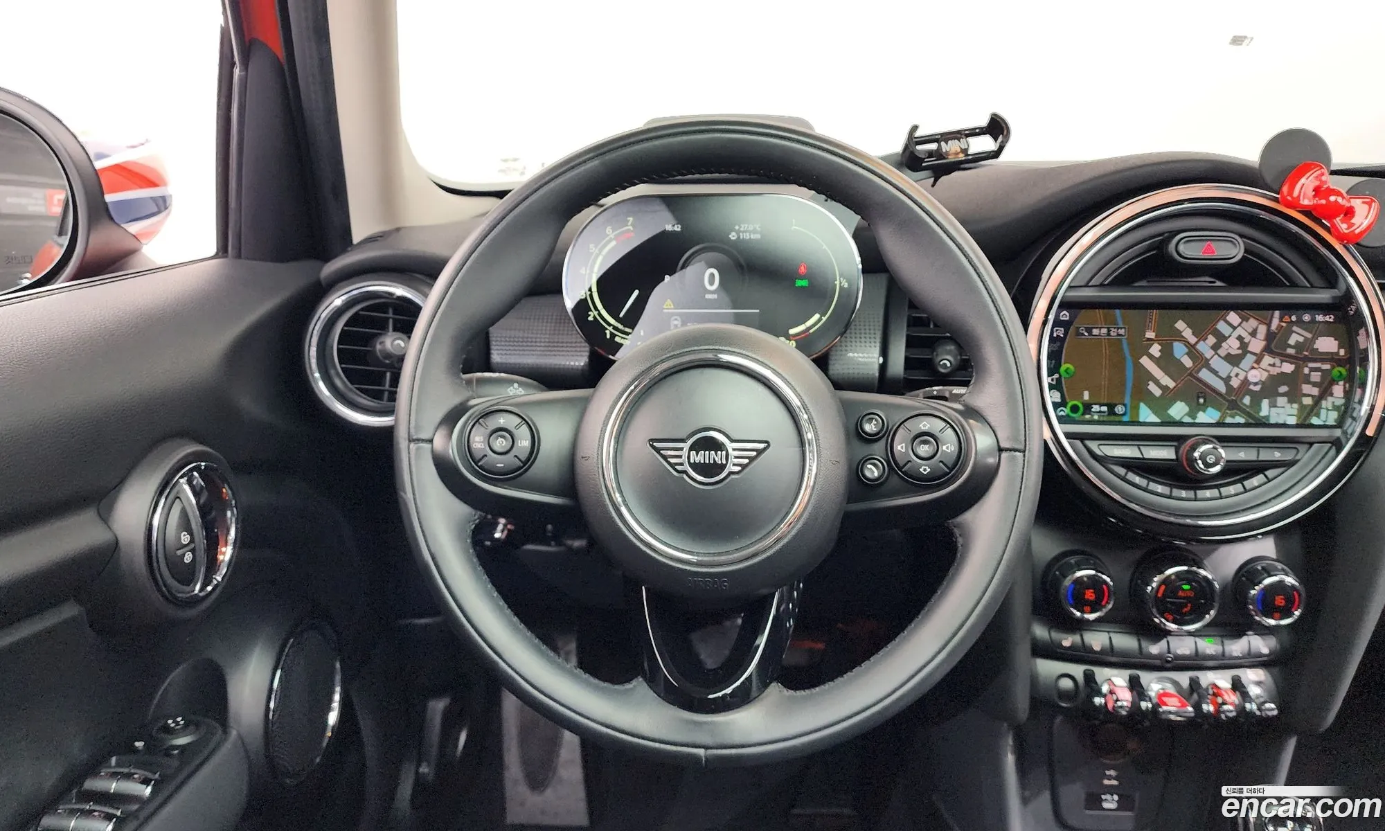 Mini Cooper 2021 — 19