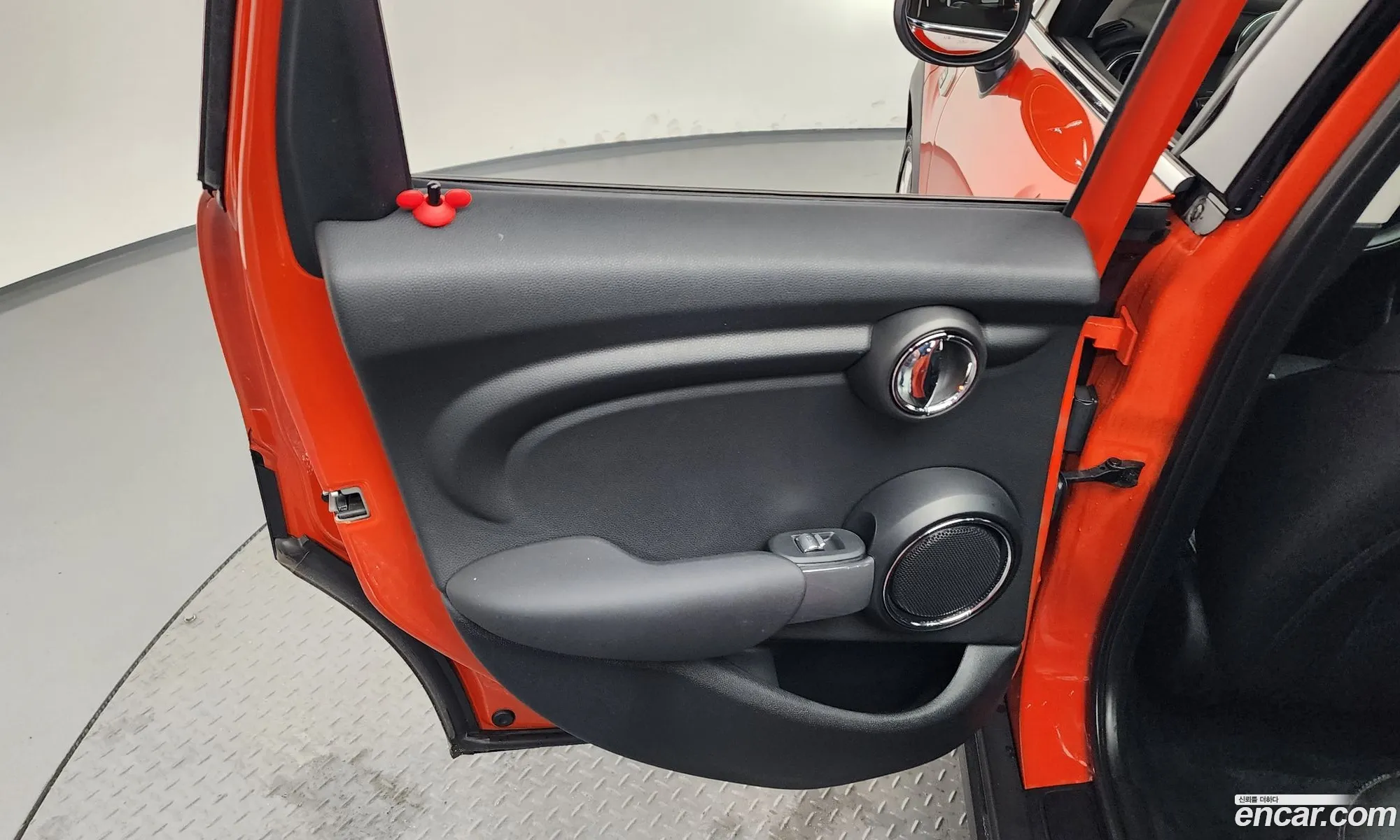 Mini Cooper 2021 — 33