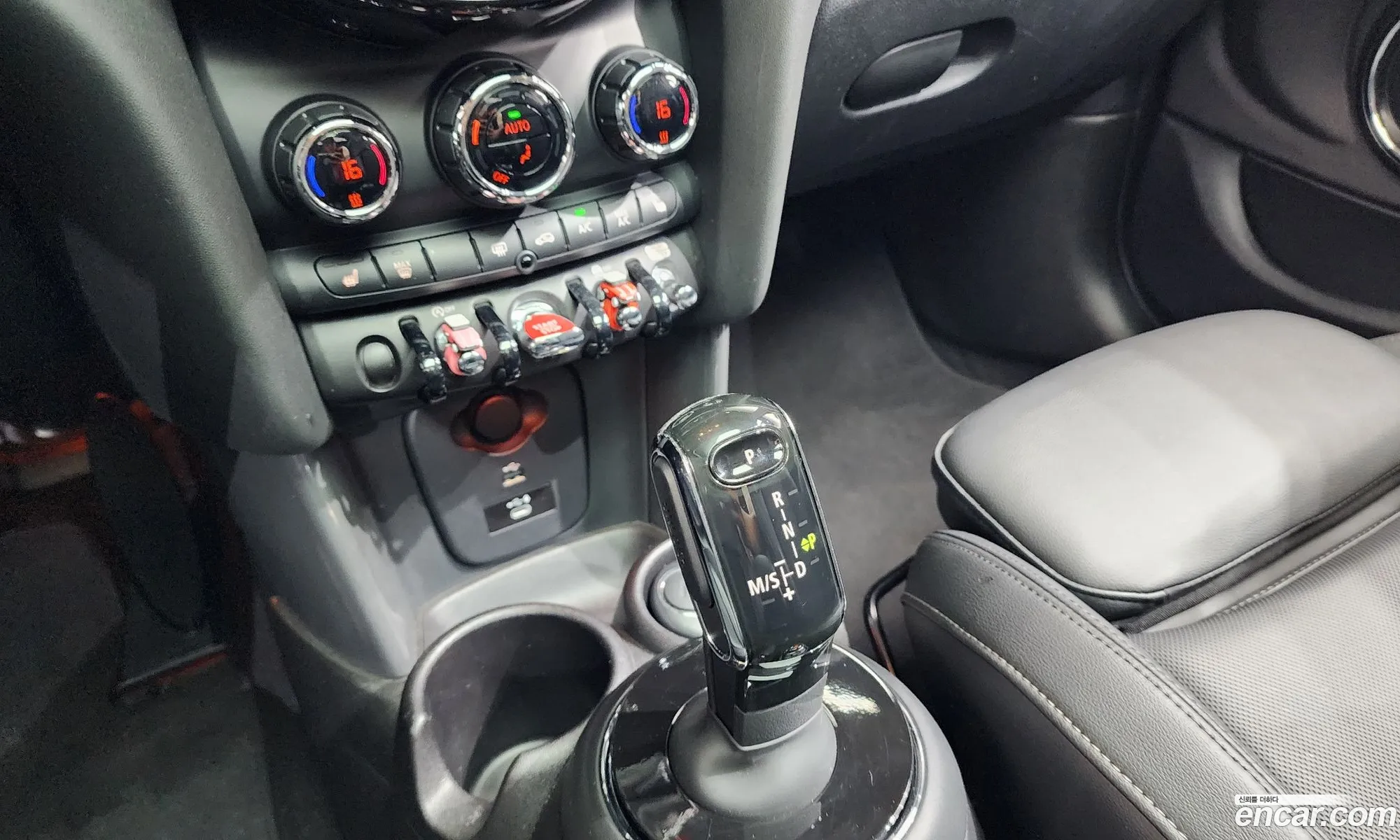 Mini Cooper 2021 — 5