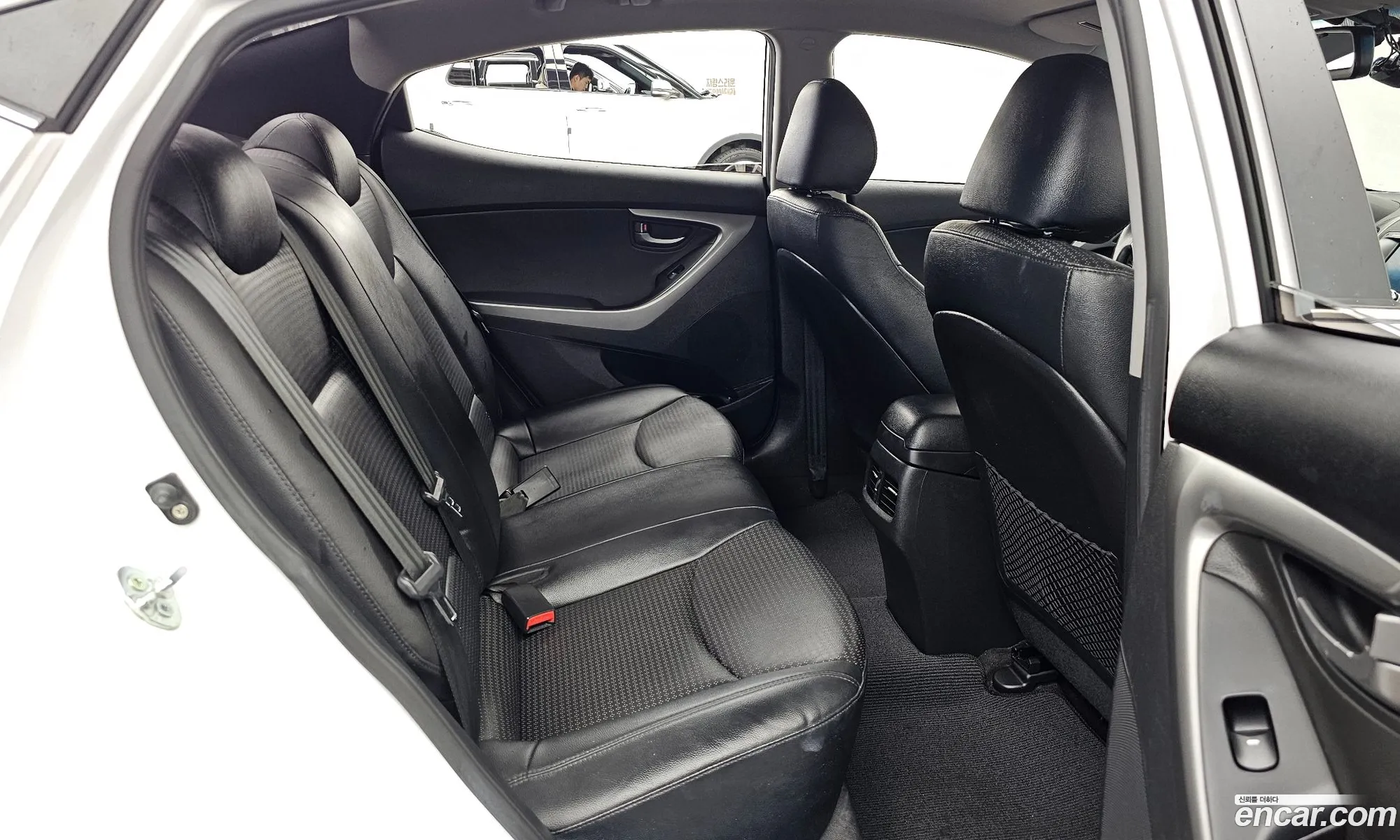 Hyundai Elantra 2013 — 2