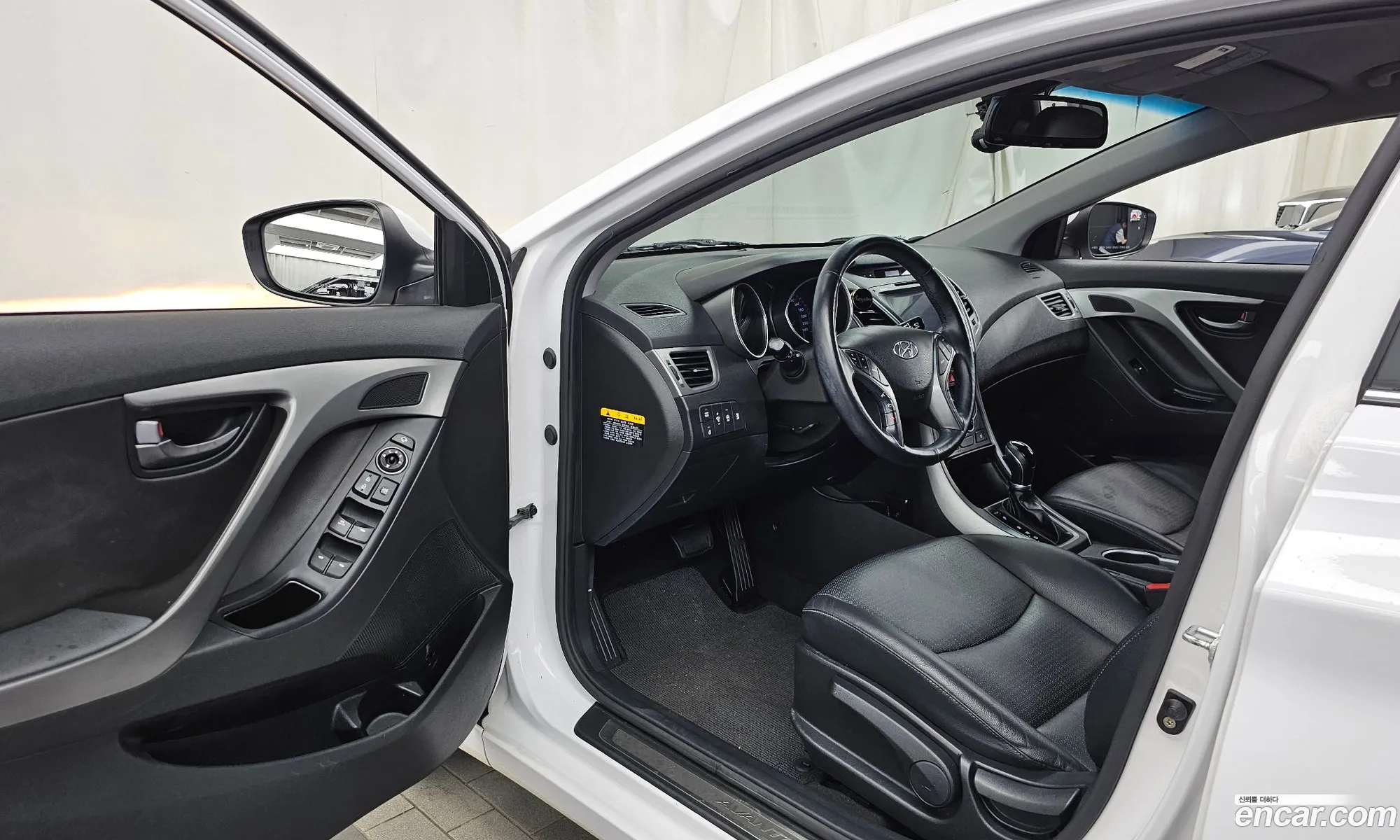Hyundai Elantra 2013 — 3