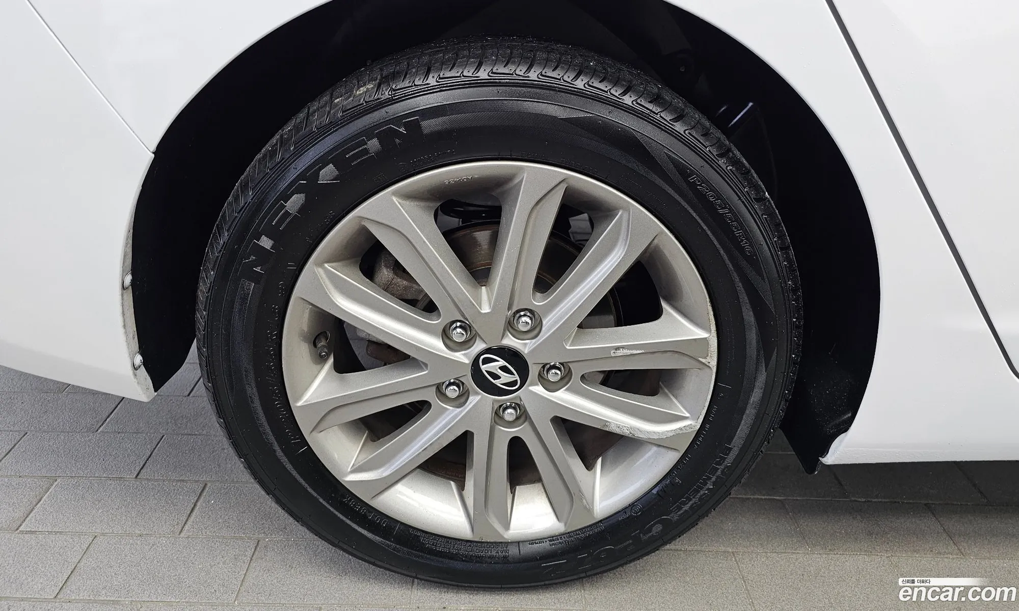 Hyundai Elantra 2013 — 26