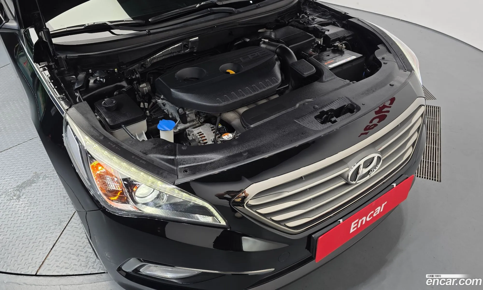 Hyundai LF Sonata 2016 — 22