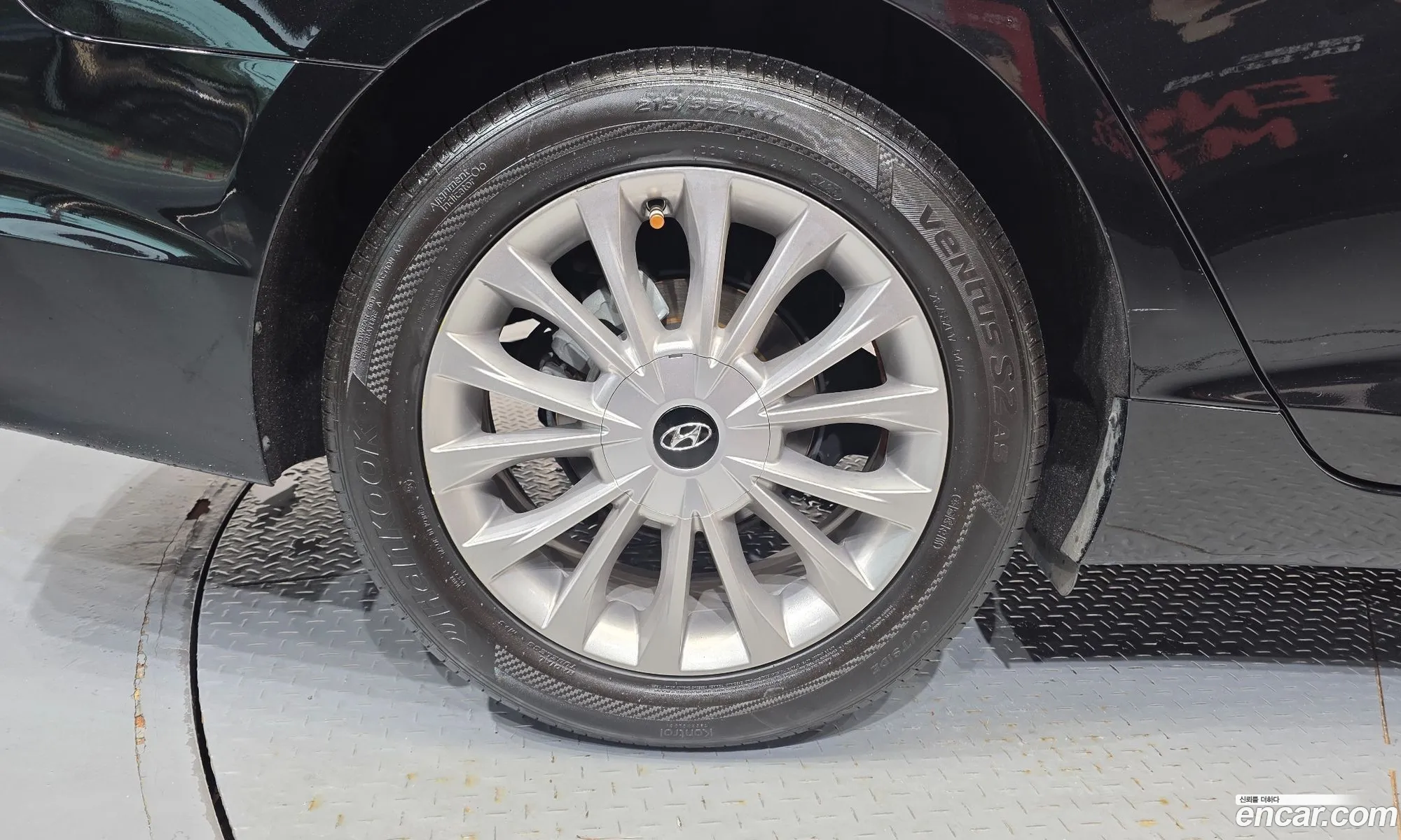 Hyundai LF Sonata 2016 — 20