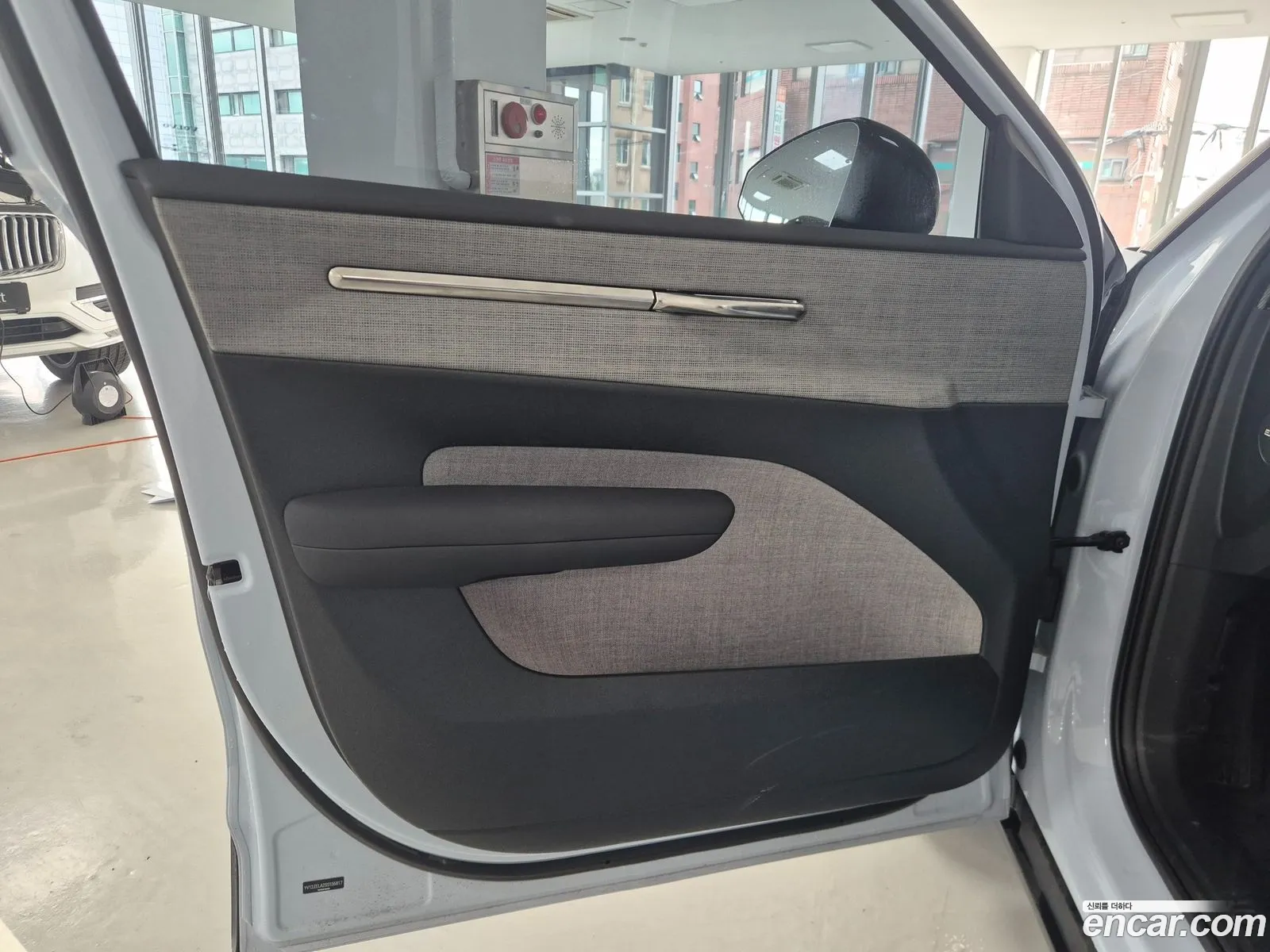 Volvo EX30 2025 — 11