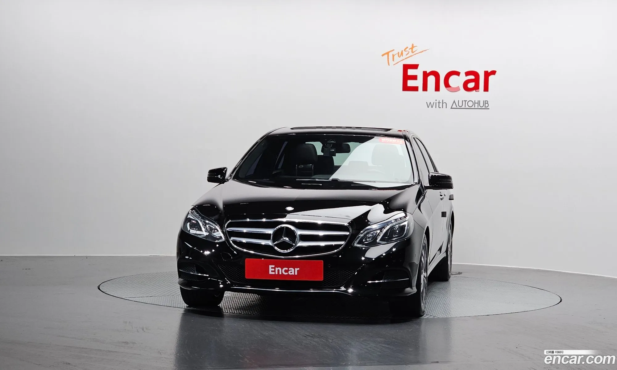 Mercedes-Benz E-Class W212 2014 WDDHF0CB8EB045039 — 4