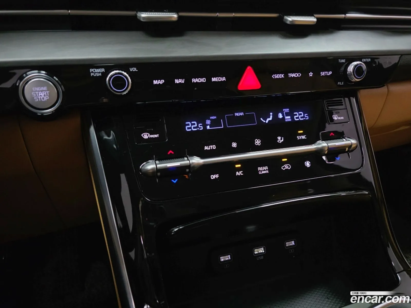Kia Carnival 2021 — 6