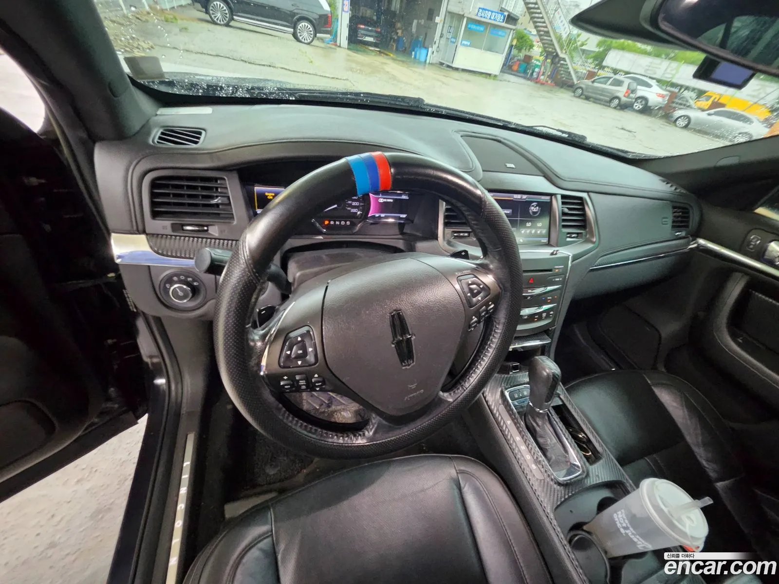Lincoln MKS 2013 — 13