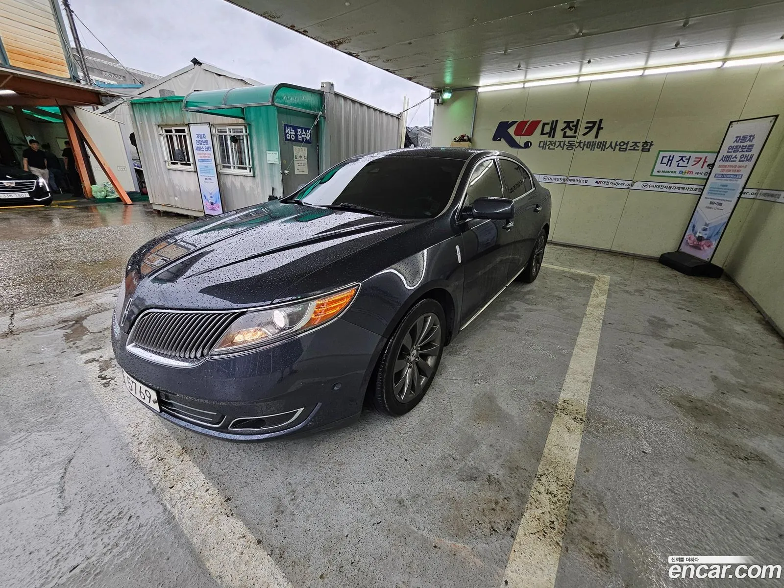 Lincoln MKS 2013 — 9