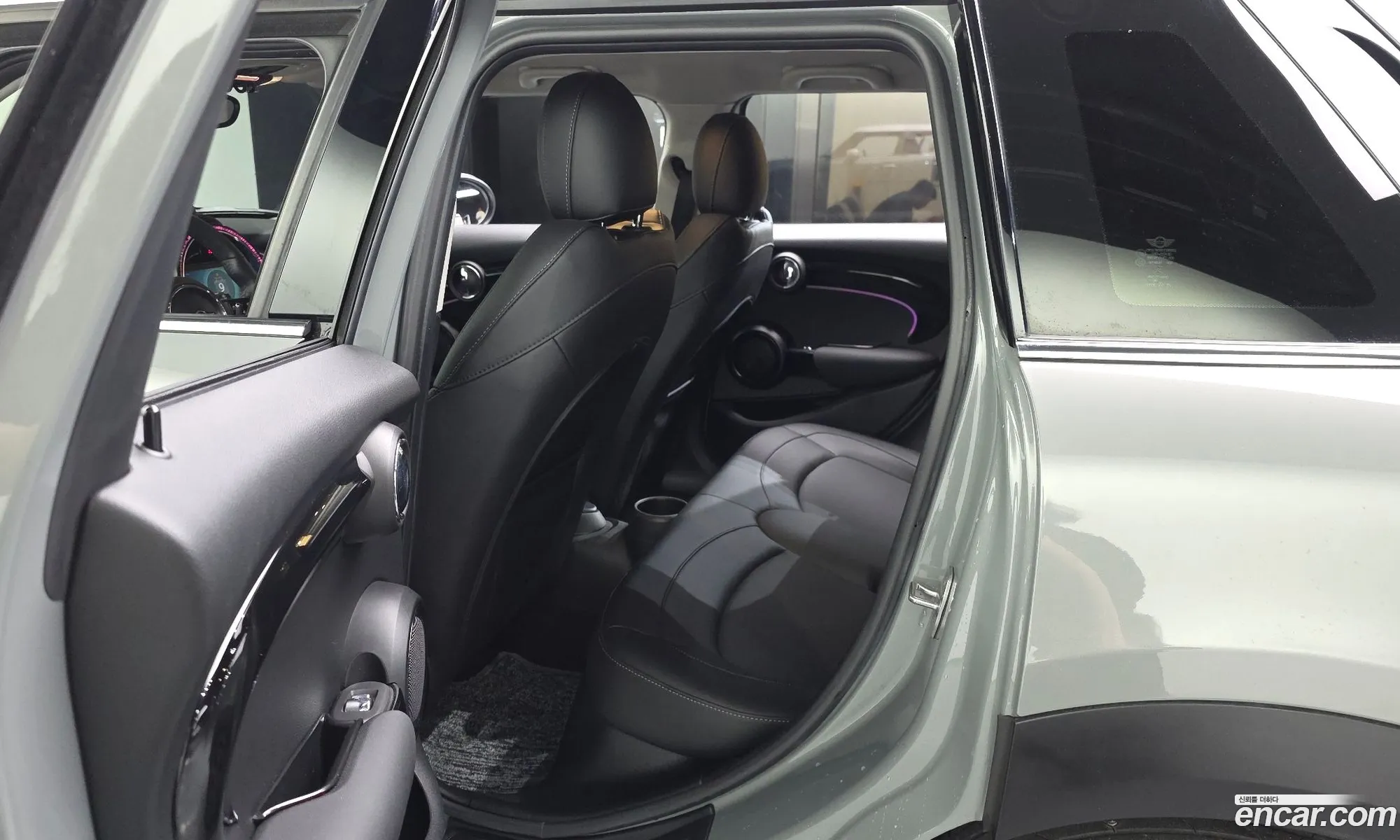 Mini Cooper 2022 — 10