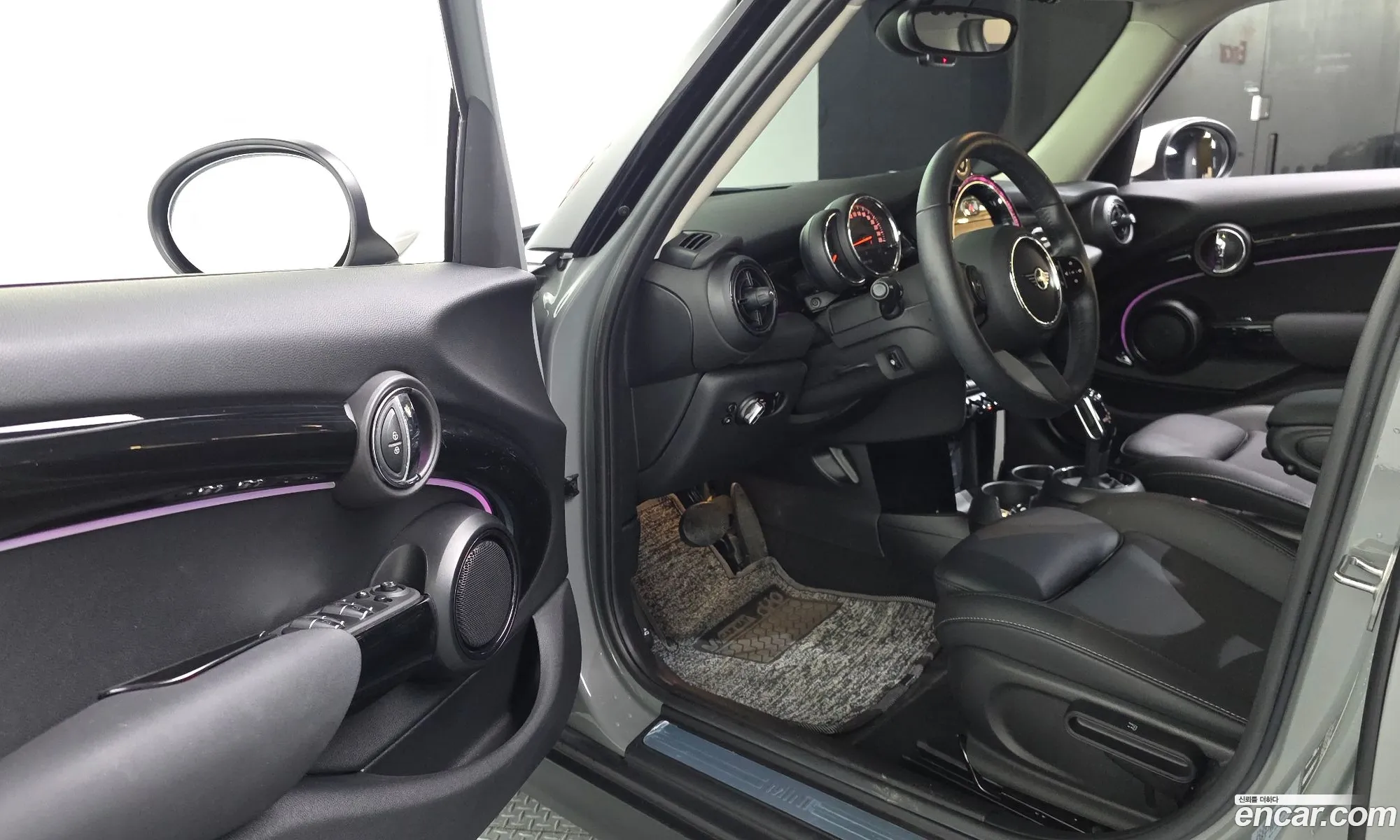 Mini Cooper 2022 — 15