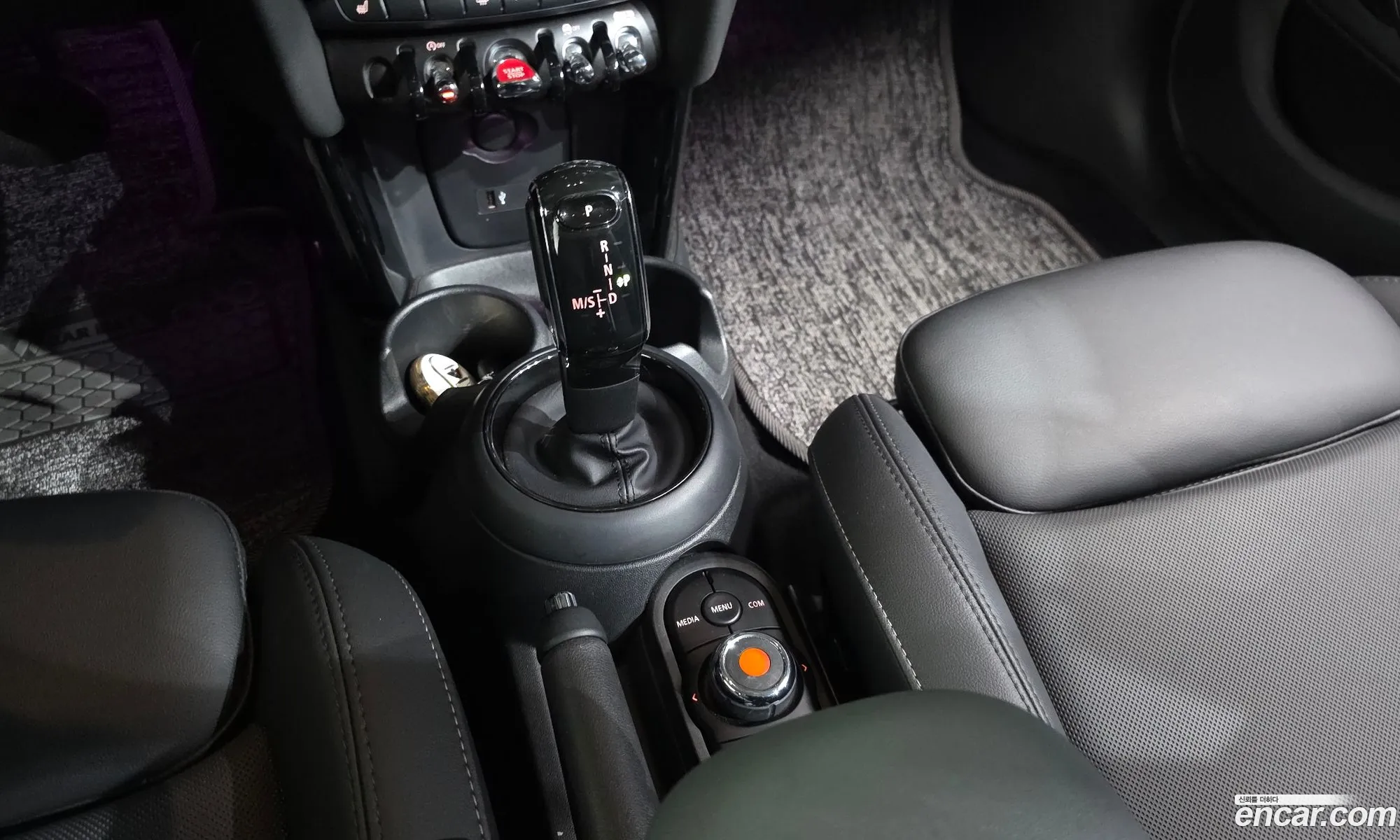 Mini Cooper 2022 — 21