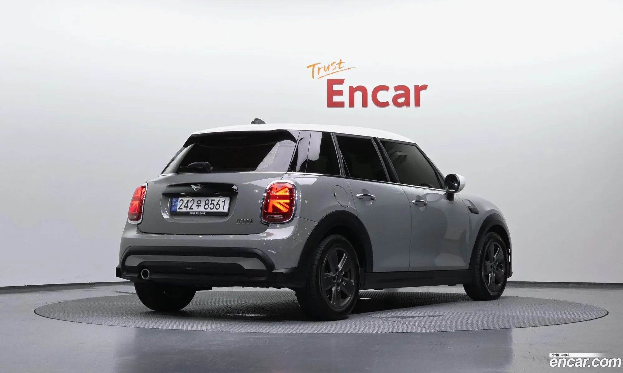 Mini Cooper 2022 — 19
