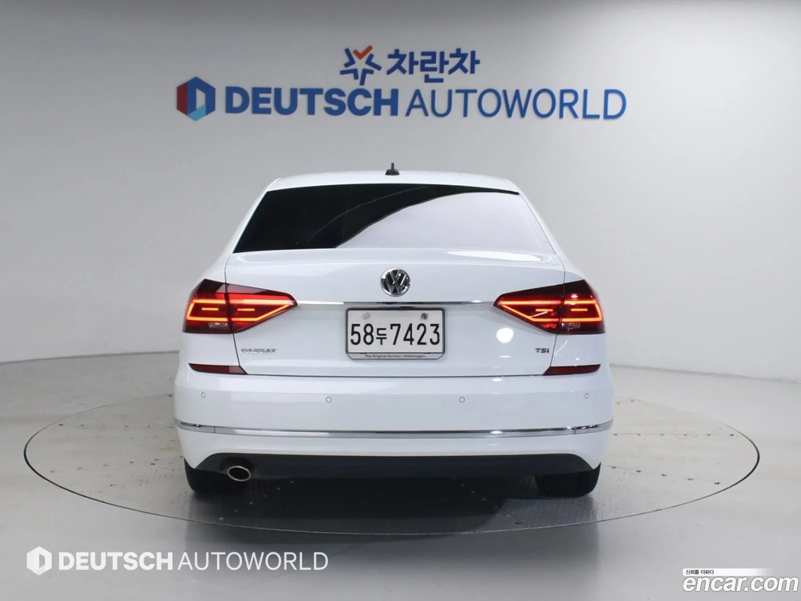 Volkswagen Passat 2018 — 13