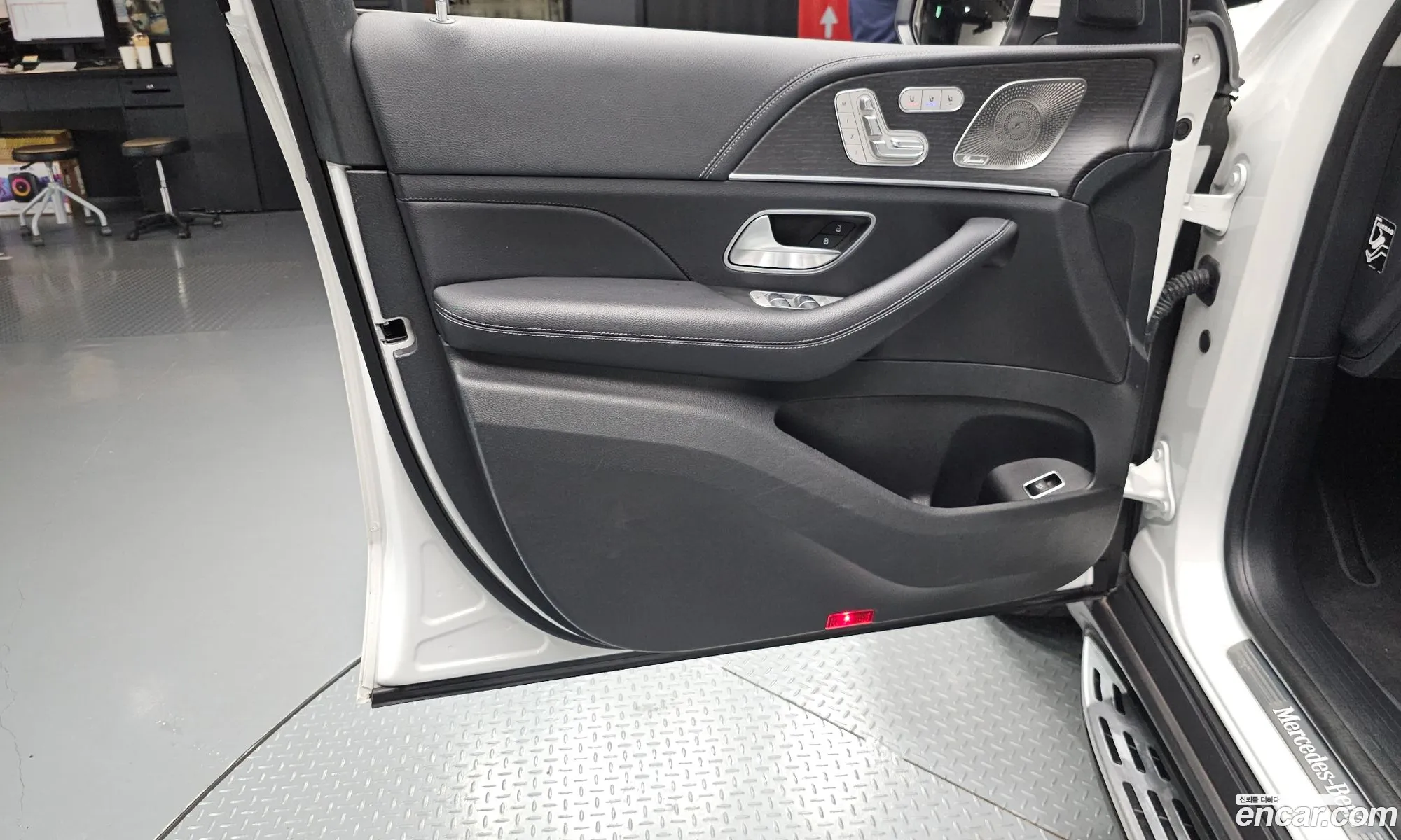 Mercedes-Benz GLE-Class W167 2023 — 4
