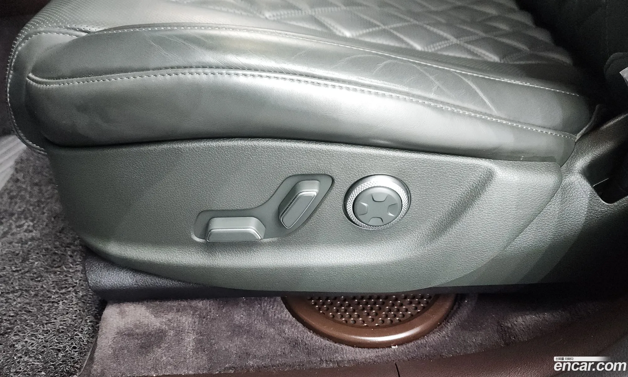 Genesis GV80 2020 KMTHC81CDLU018495 — 9