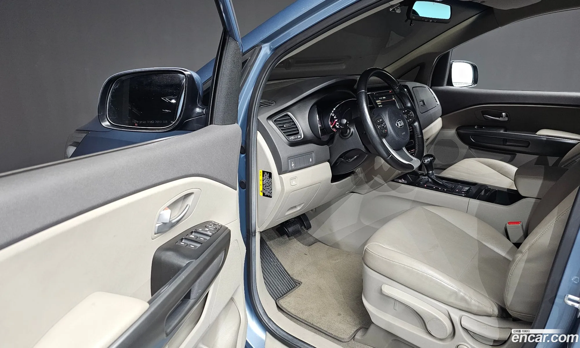 Kia Carnival 2015 KNAMB81ABGS151060 — 11