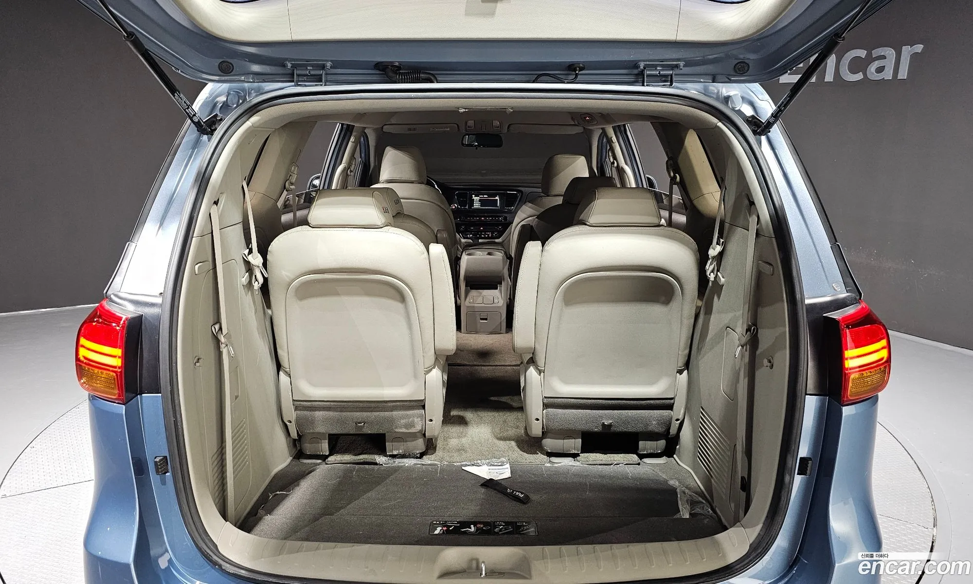 Kia Carnival 2015 KNAMB81ABGS151060 — 9
