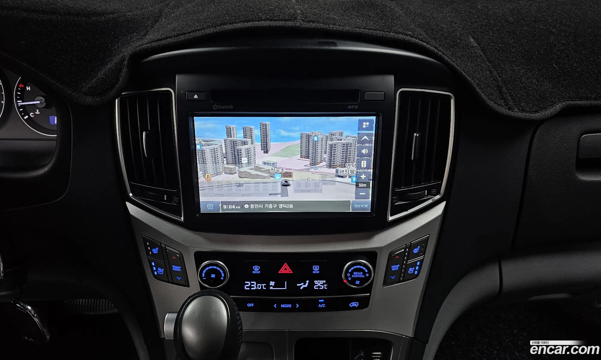 Hyundai Grand Starex 2018 — 31