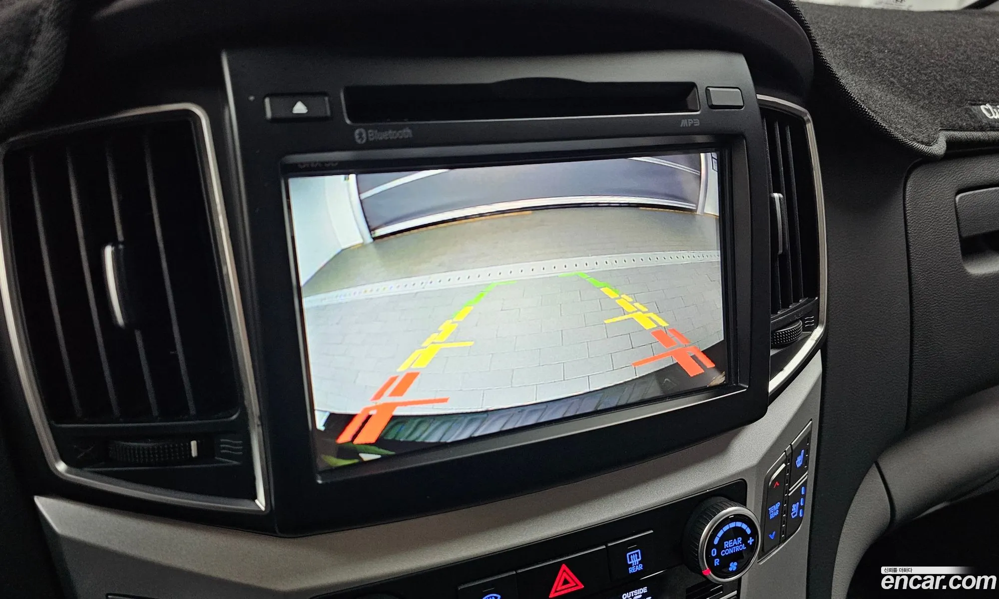 Hyundai Grand Starex 2018 — 23