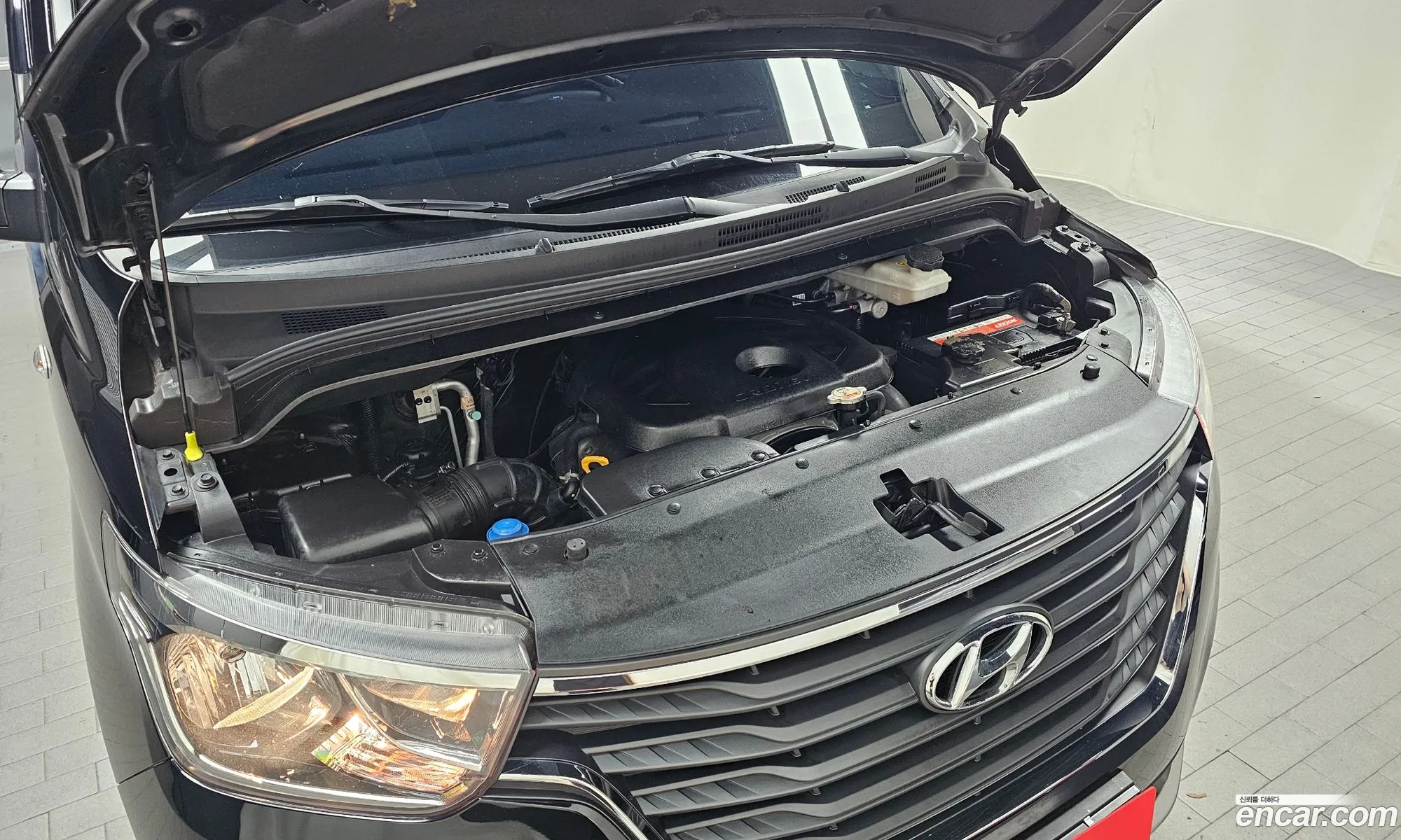 Hyundai Grand Starex 2018 — 12