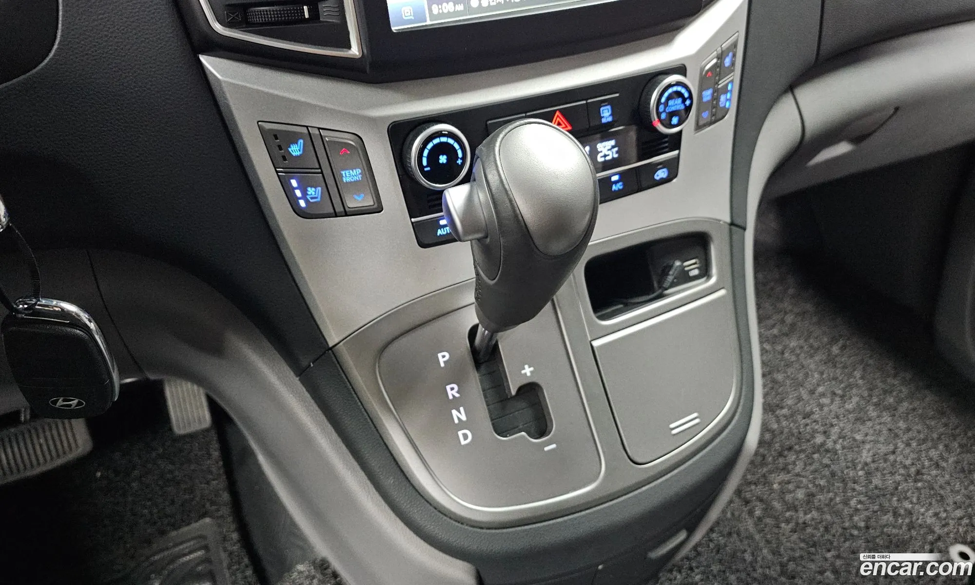 Hyundai Grand Starex 2018 — 19