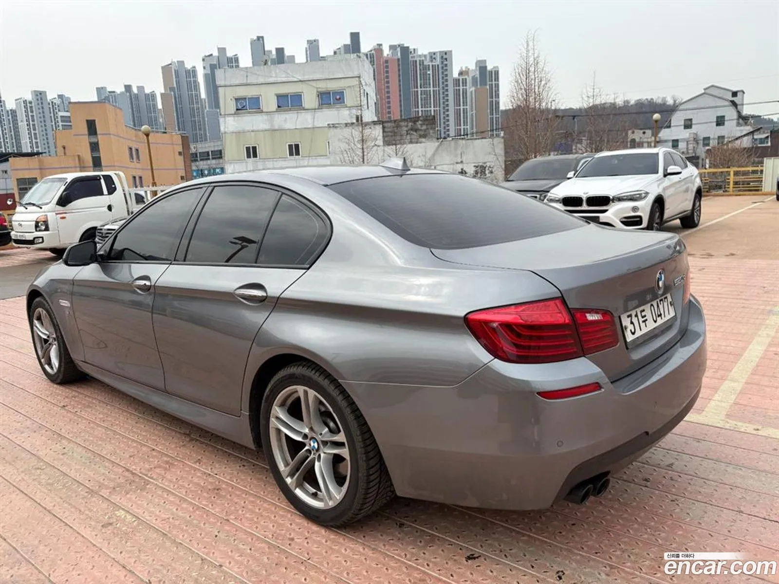 BMW 5 Series 2016 — 12