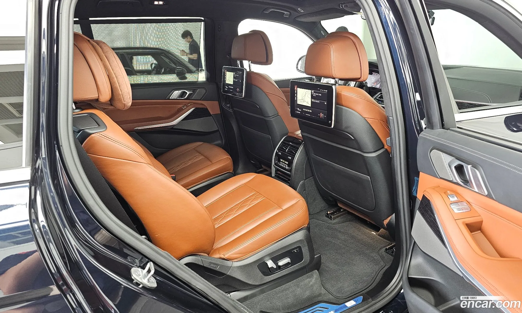 BMW X7 2021 — 17
