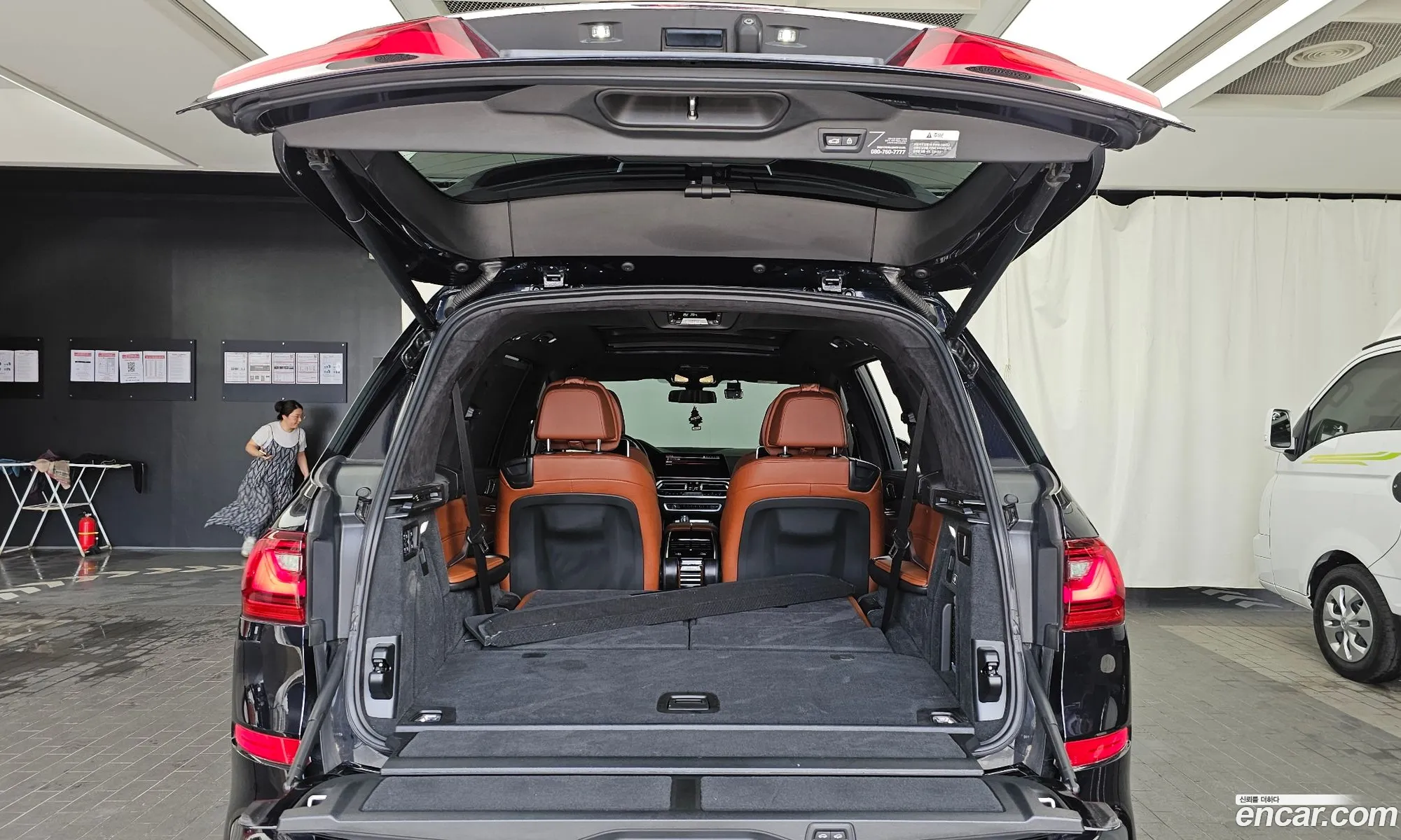 BMW X7 2021 — 16