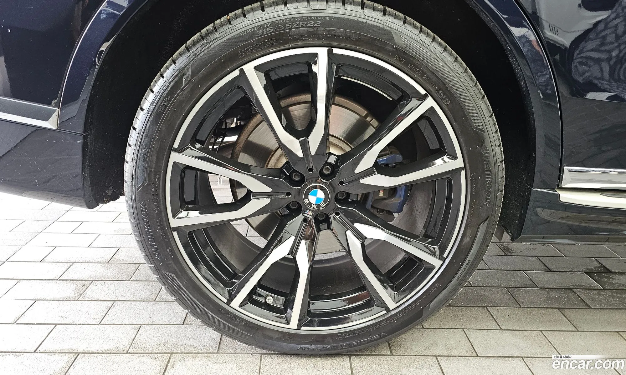 BMW X7 2021 — 15